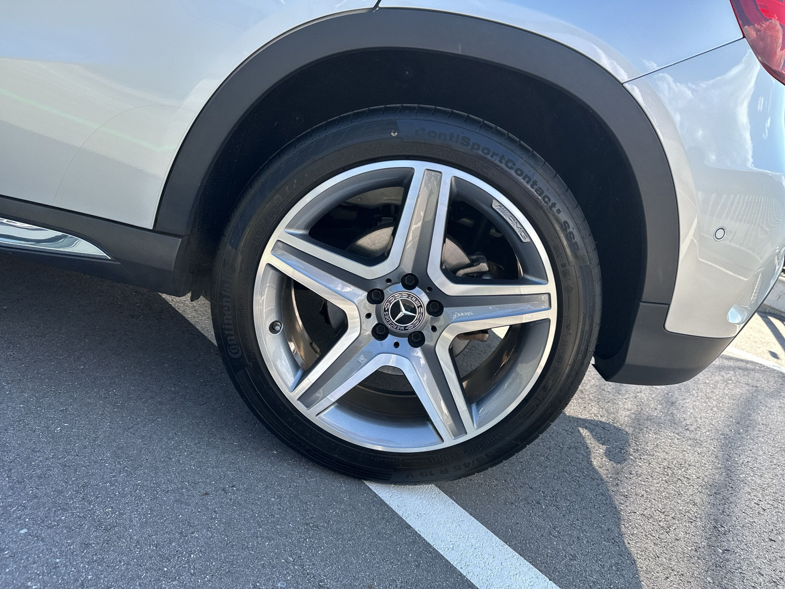 MERCEDES-BENZ GLA 250 AMG Line 4Matic-image-23