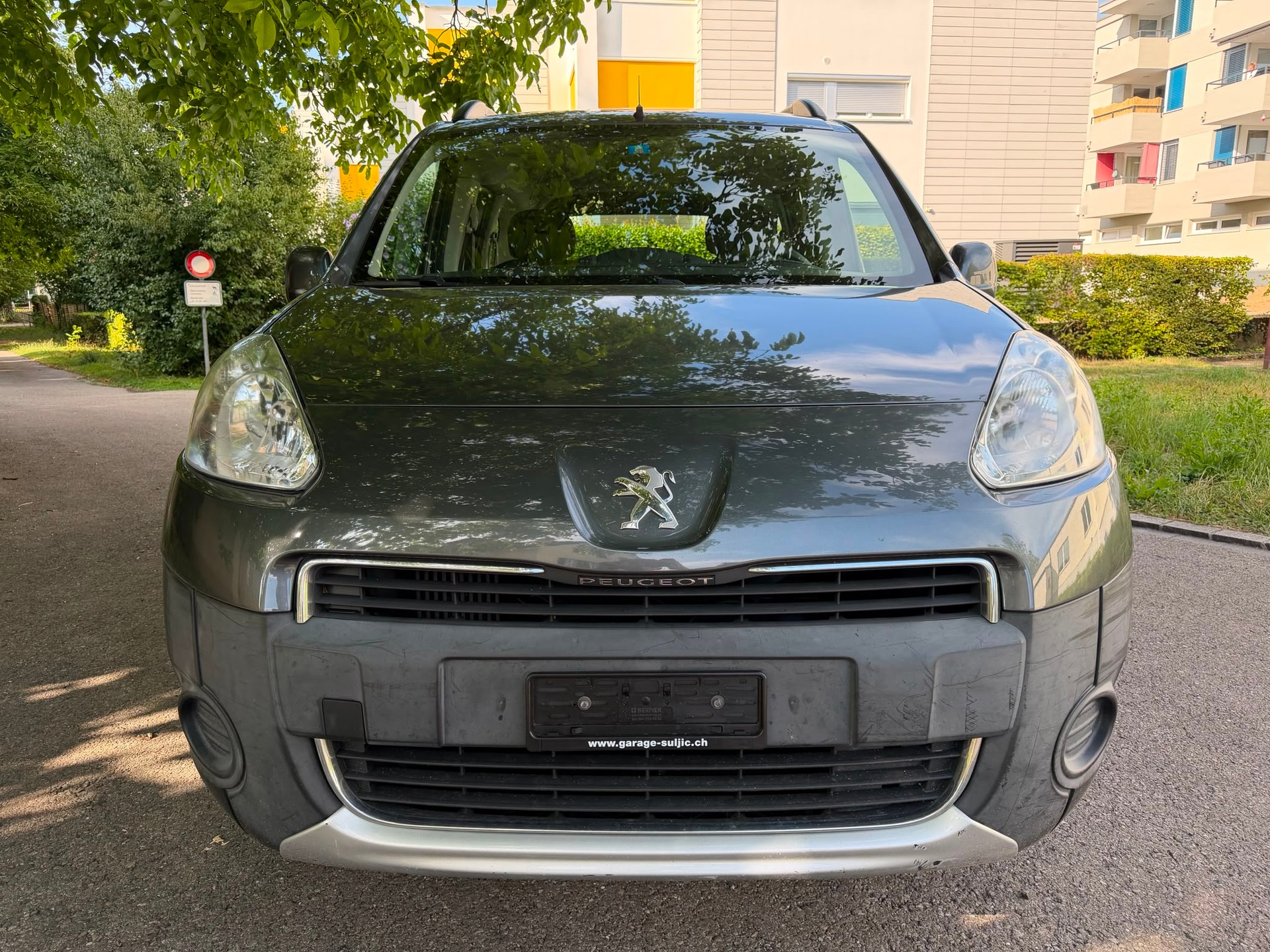 PEUGEOT Partner 1.6 e-HDI Active EGS6-showroom-element-1