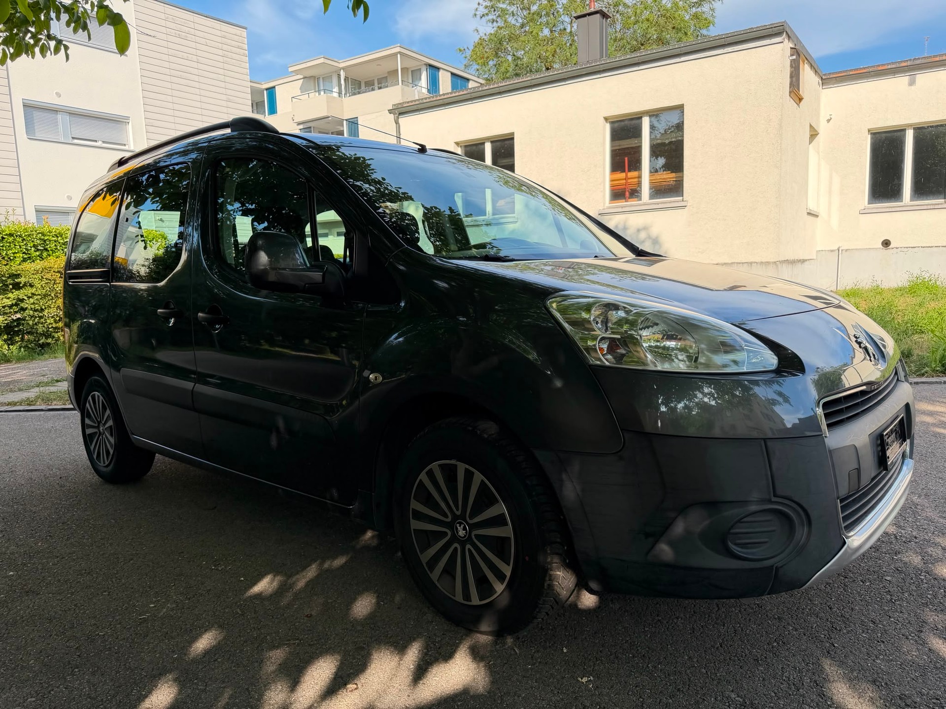 PEUGEOT Partner 1.6 e-HDI Active EGS6-showroom-element-2