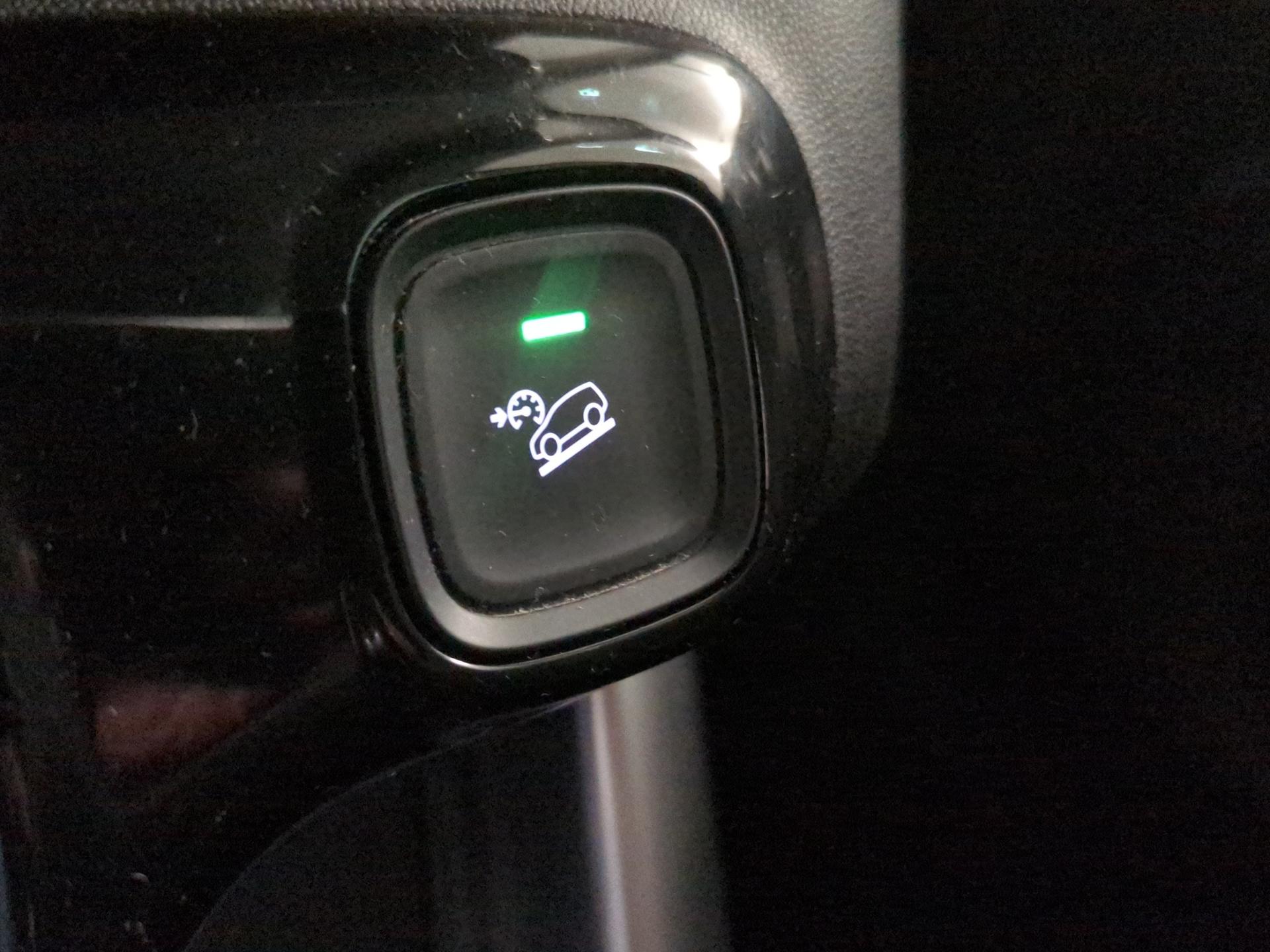 CITROEN C3 Aircross 1.2i PureTech Shine EAT-image-23