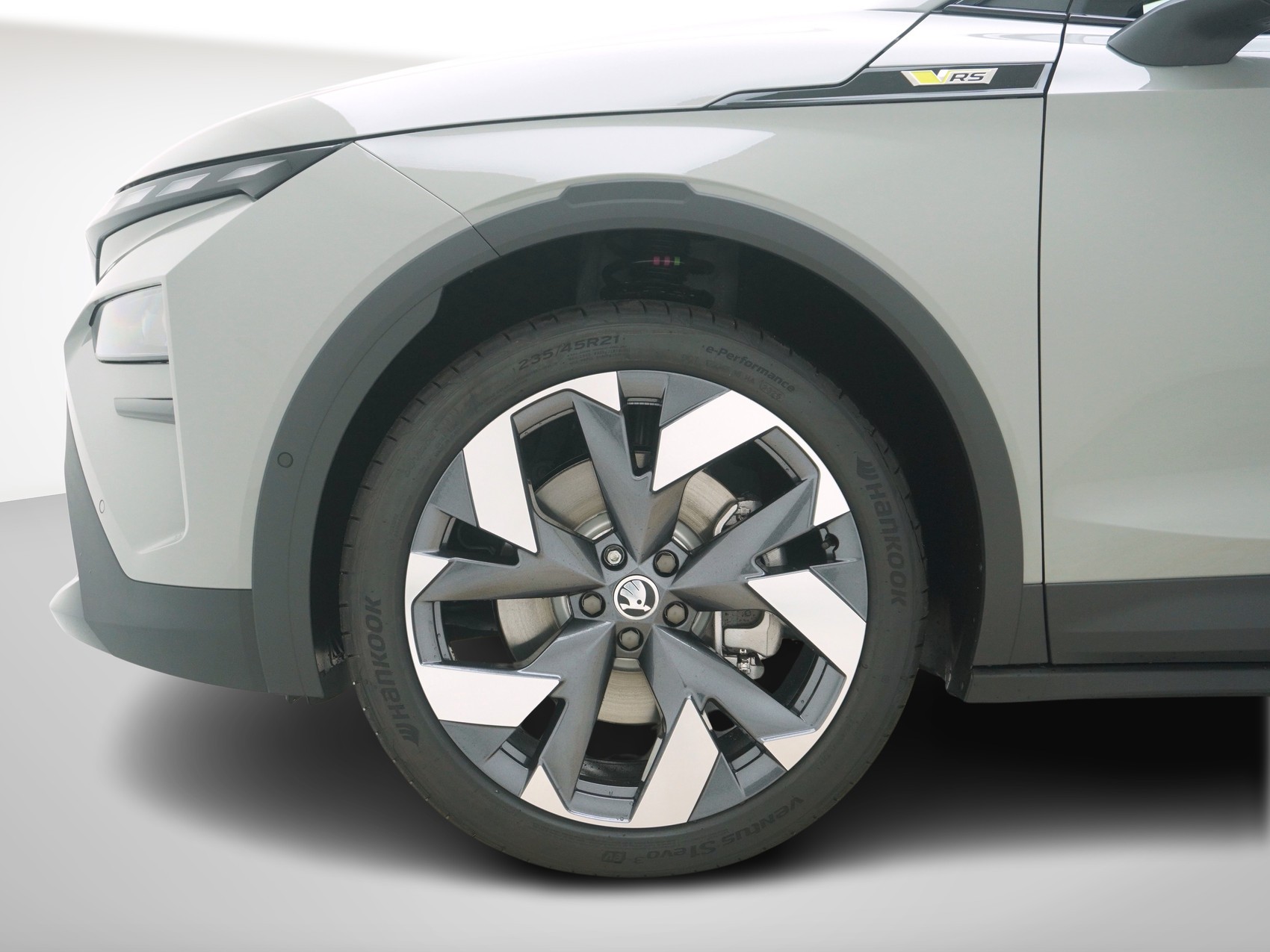 SKODA Elroq RS-MAXX 4x4-image-10