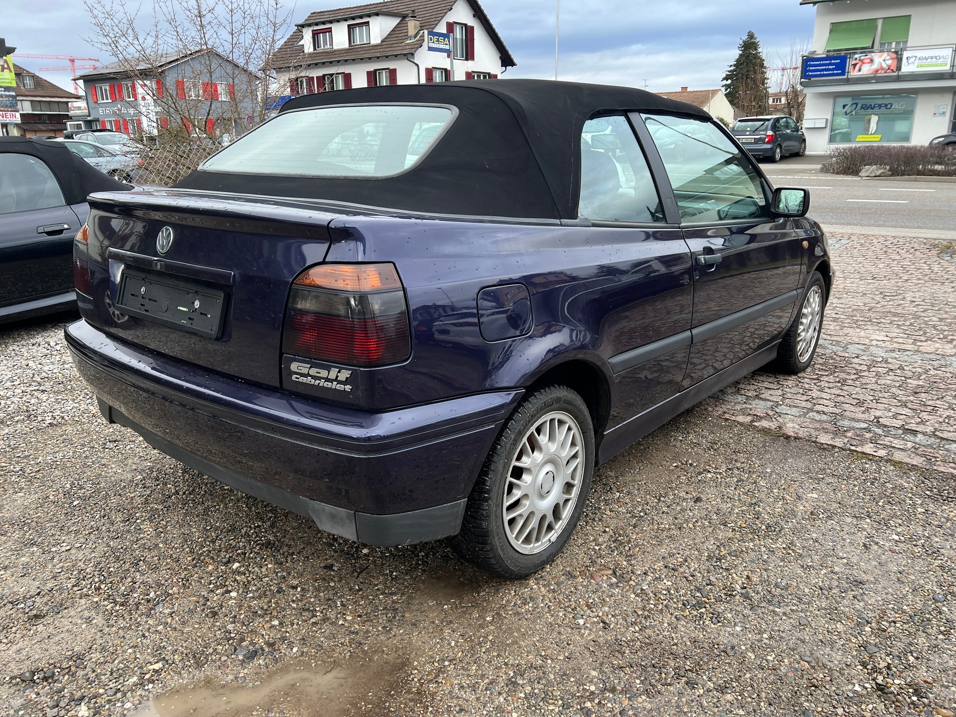 VW Golf Cabriolet 2000 Avantgarde-image-3