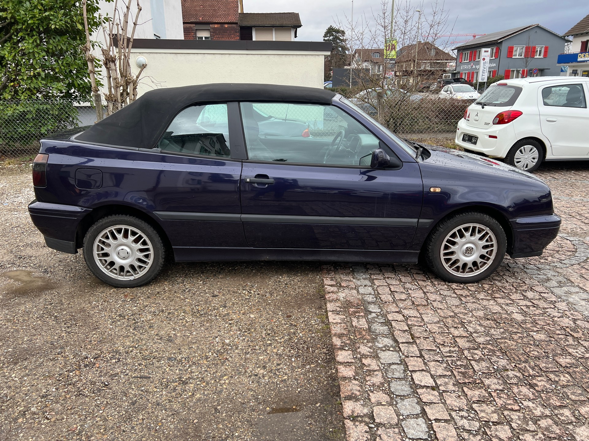 VW Golf Cabriolet 2000 Avantgarde-image-7