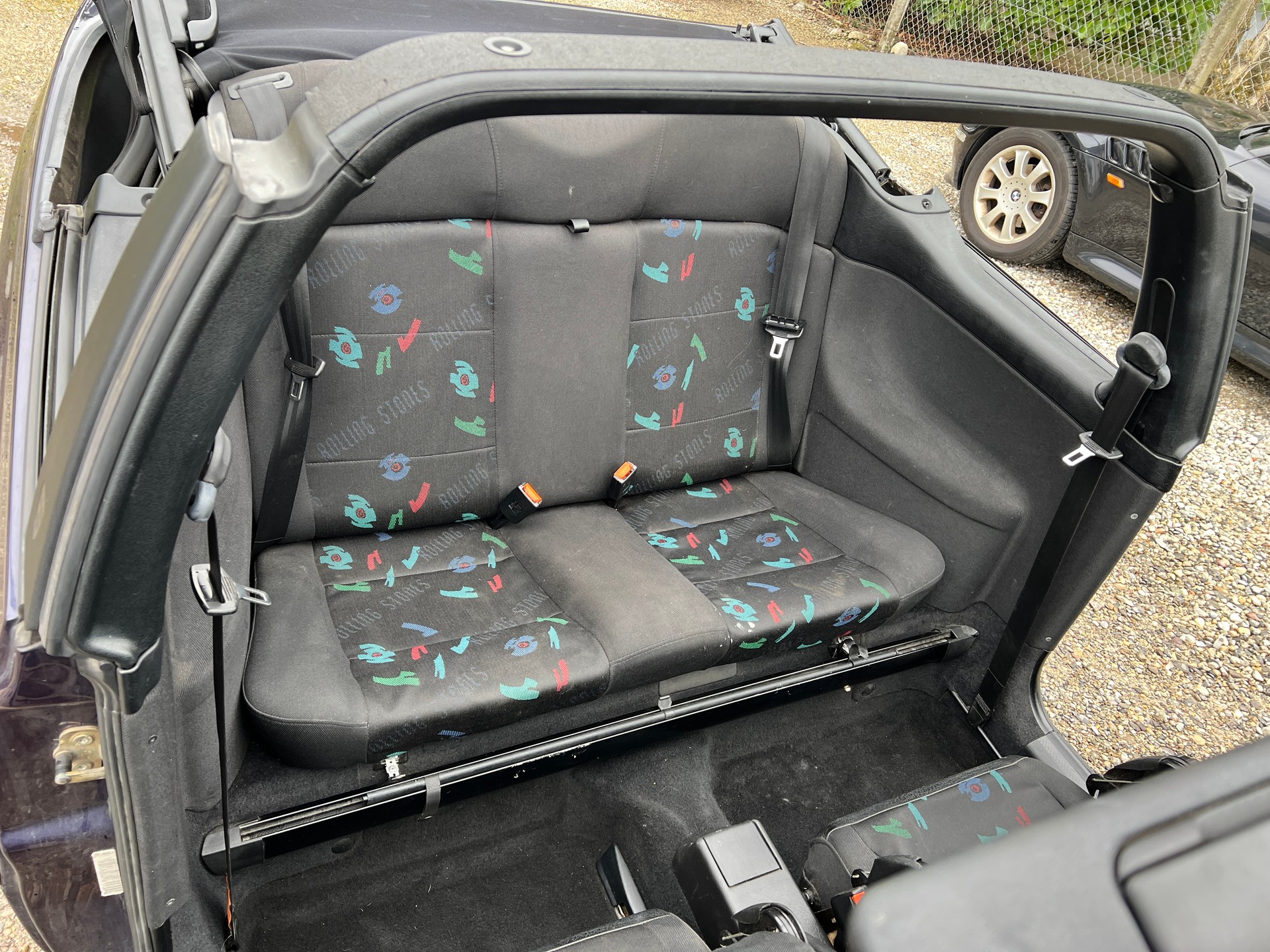 VW Golf Cabriolet 2000 Avantgarde-image-11