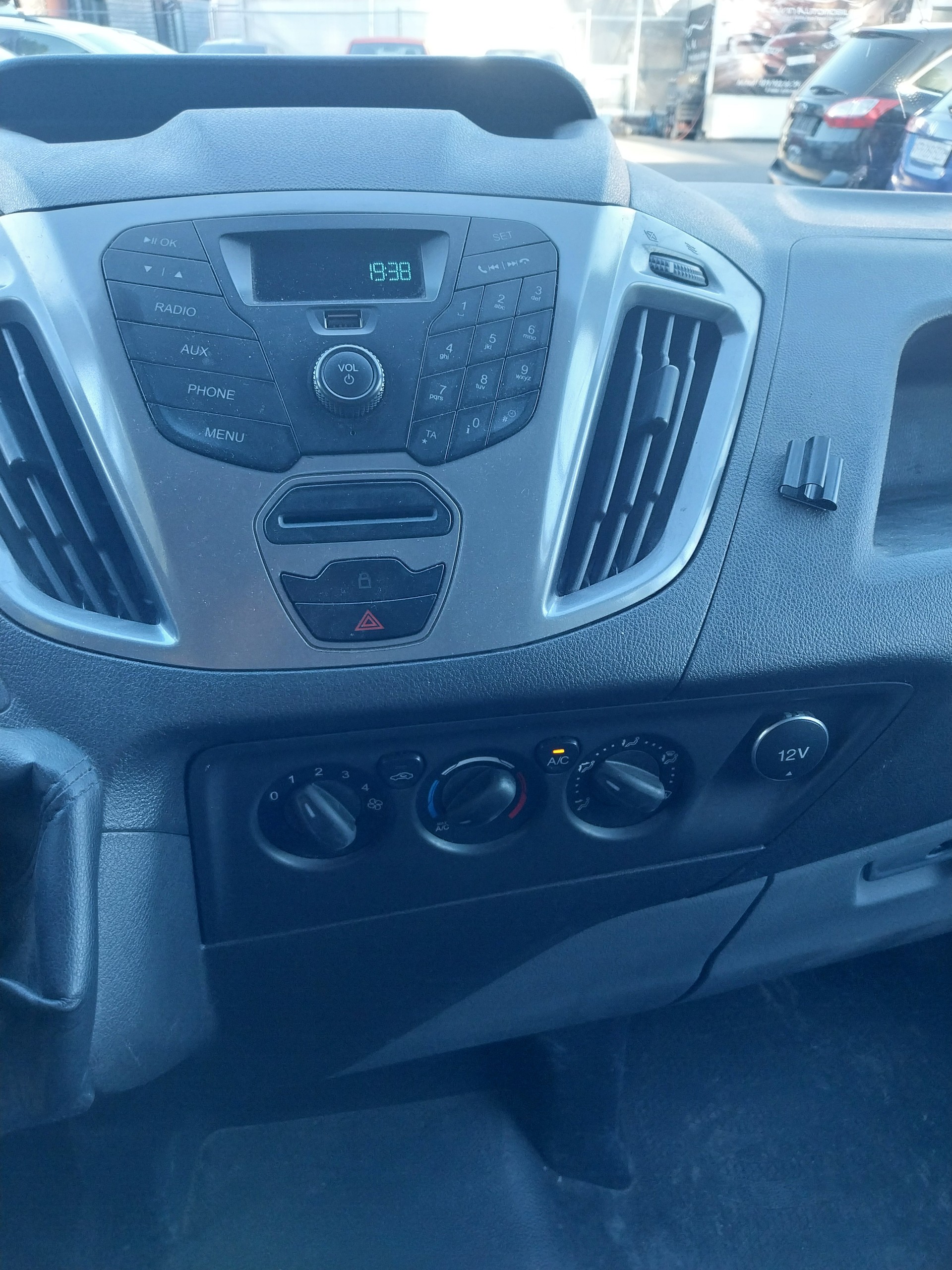 FORD Transit Custom Van 290 L1H1 Ambiente-image-9