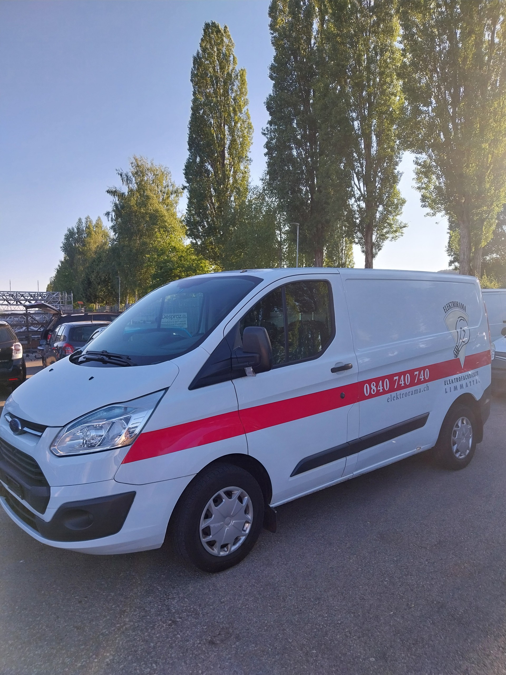 FORD Transit Custom Van 290 L1H1 Ambiente-image-2