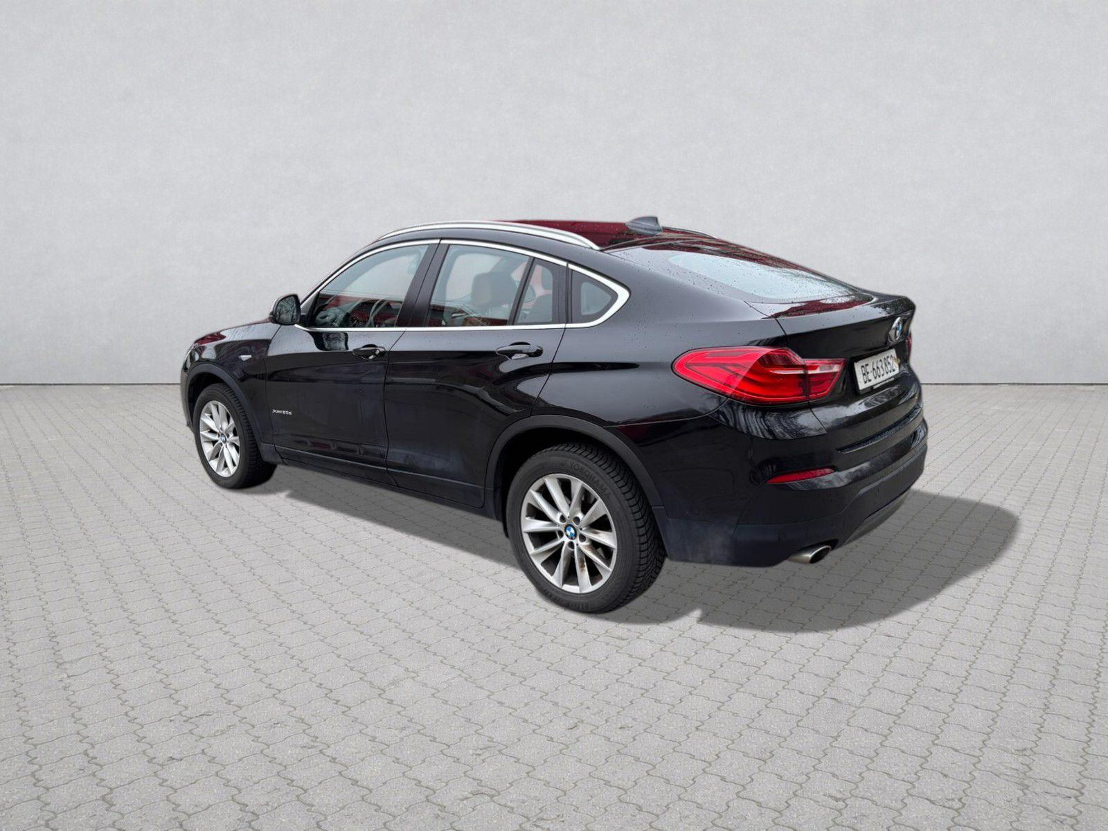 BMW X4 xDrive 20d xLine Steptronic-image-9