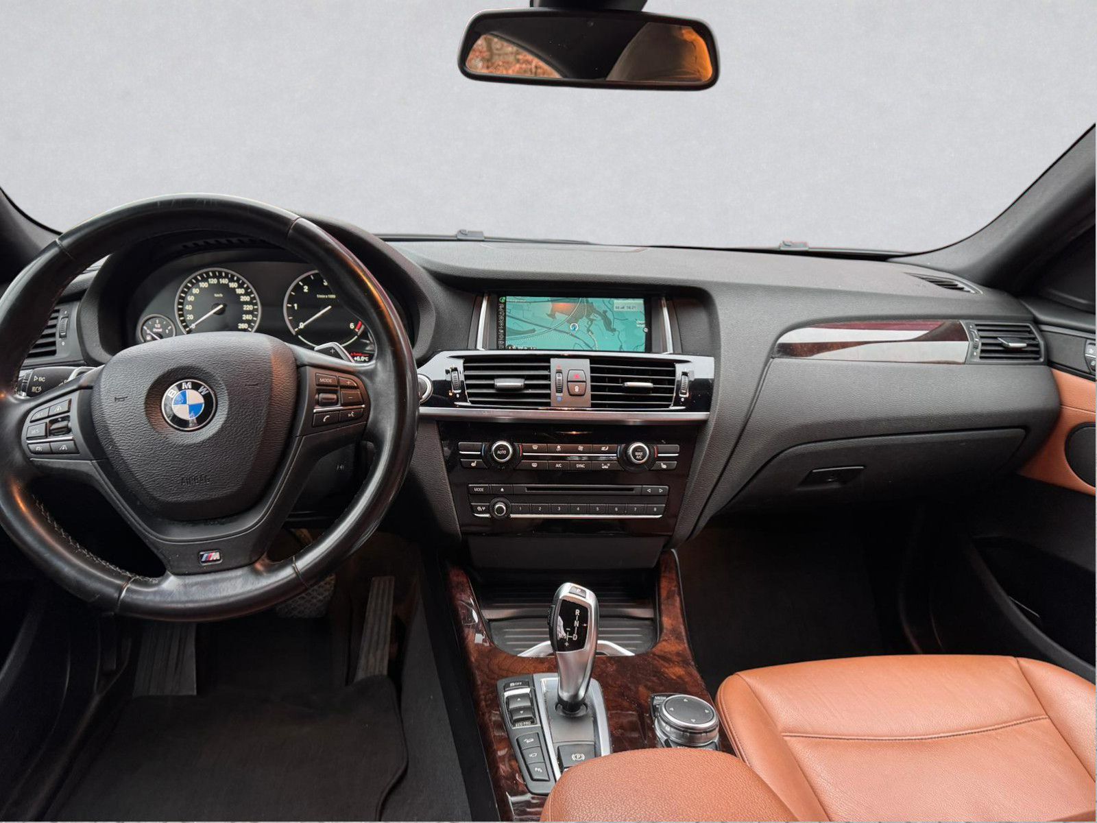 BMW X4 xDrive 20d xLine Steptronic-image-5