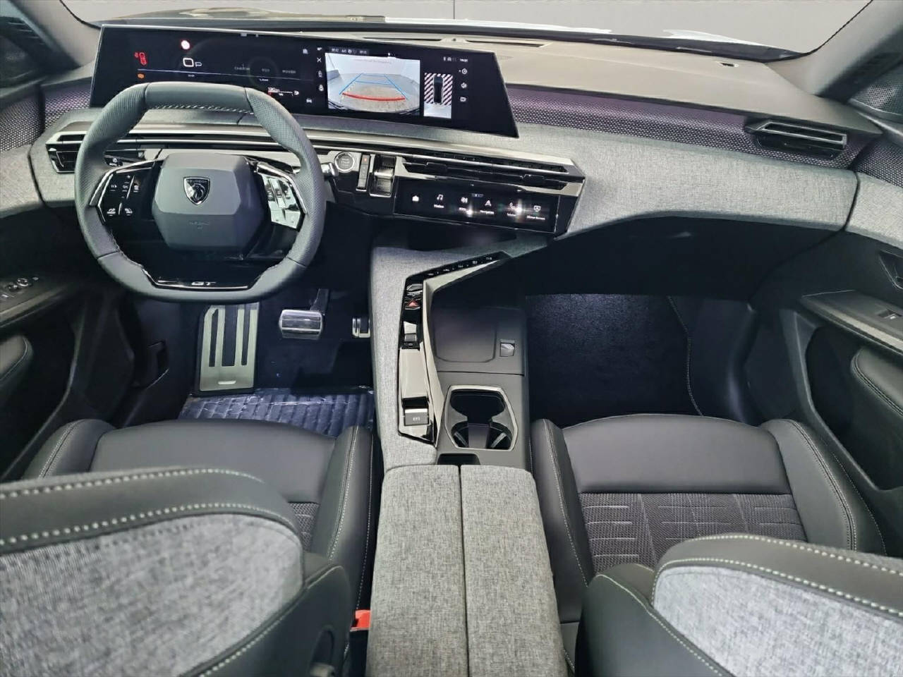 PEUGEOT 3008 1.2 Hybrid 145PS GT *Automat*-image-8