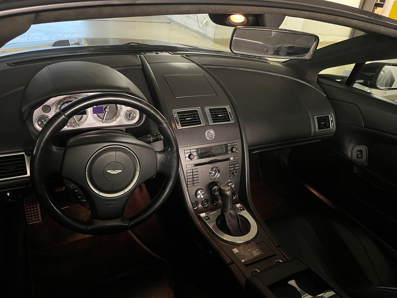 ASTON MARTIN 4.3-image-2