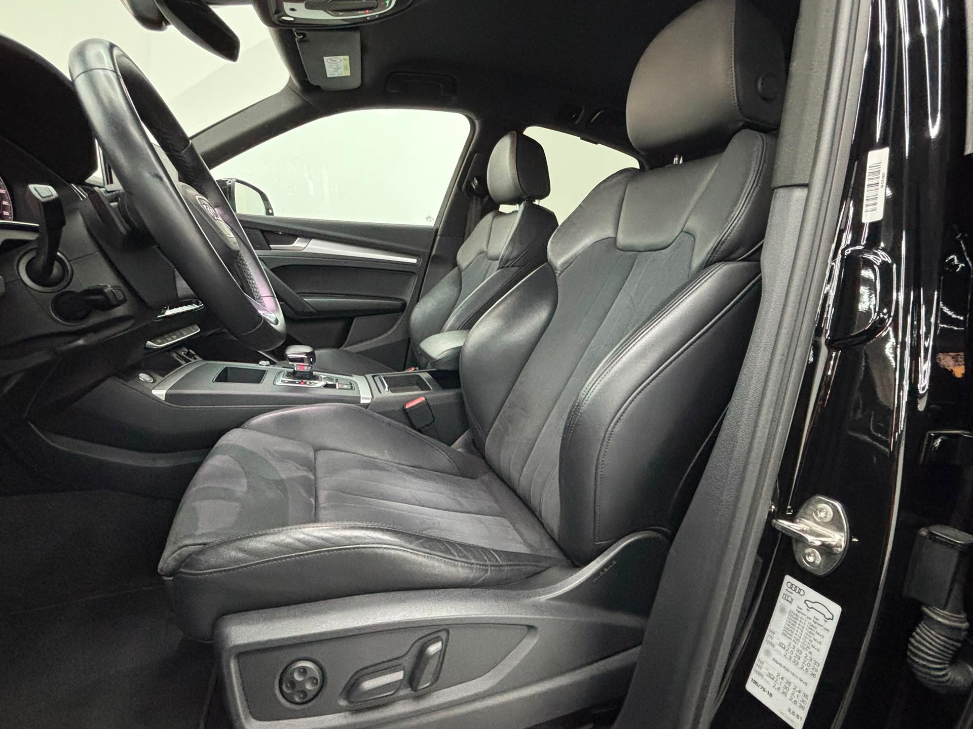 AUDI Q5 Sportback 40 TDI advanced quattro S-tronic-image-9