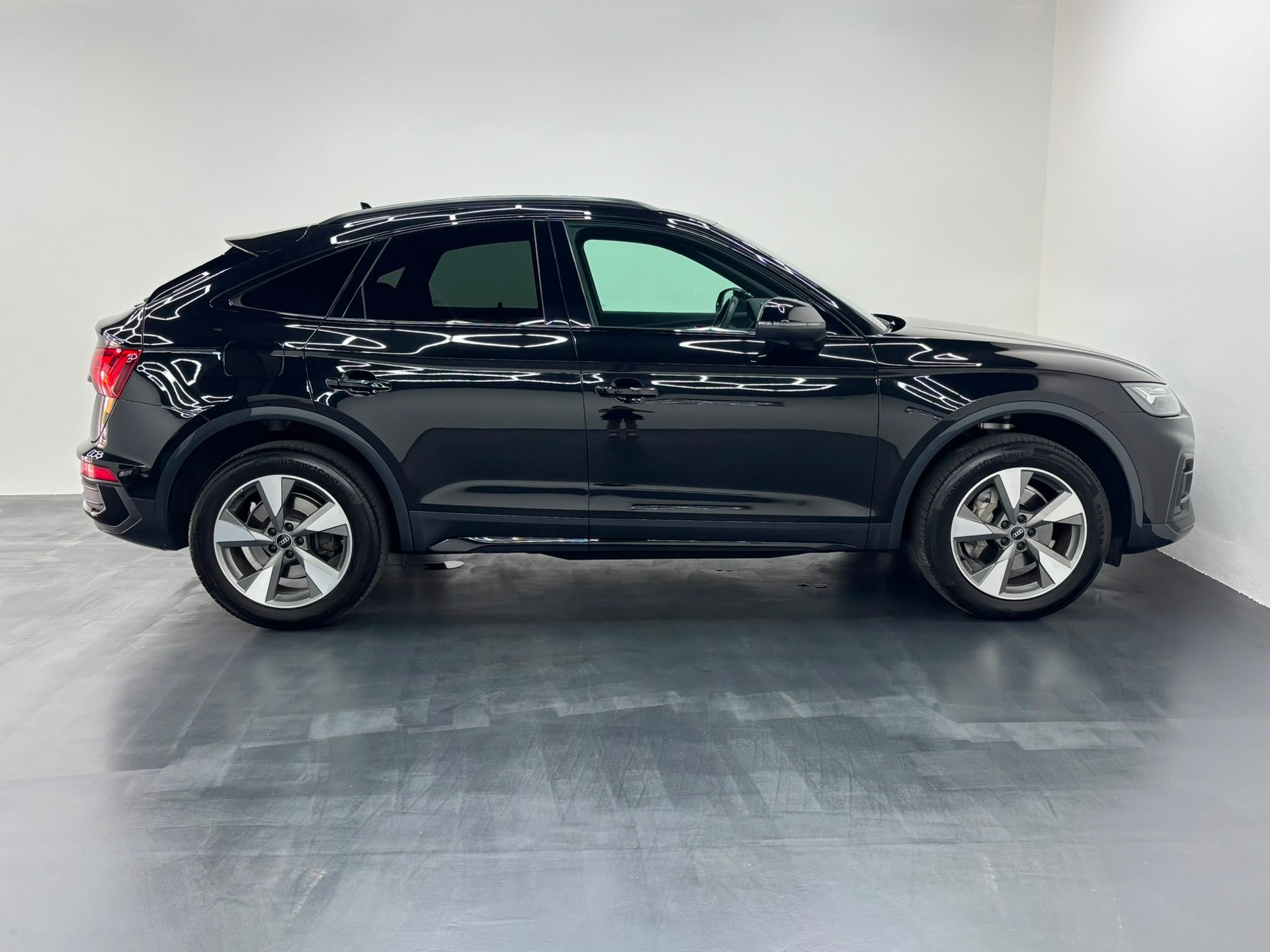 AUDI Q5 Sportback 40 TDI advanced quattro S-tronic-image-3