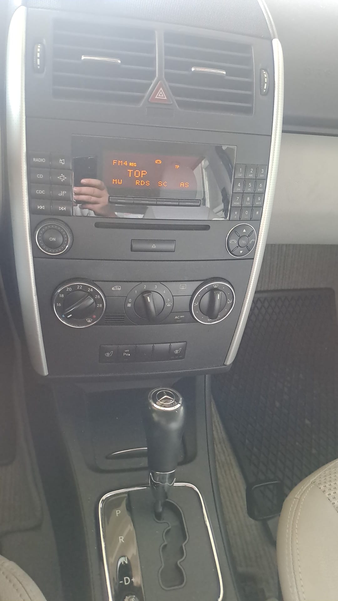 MERCEDES-BENZ A 180 CDI Avantgarde-image-11