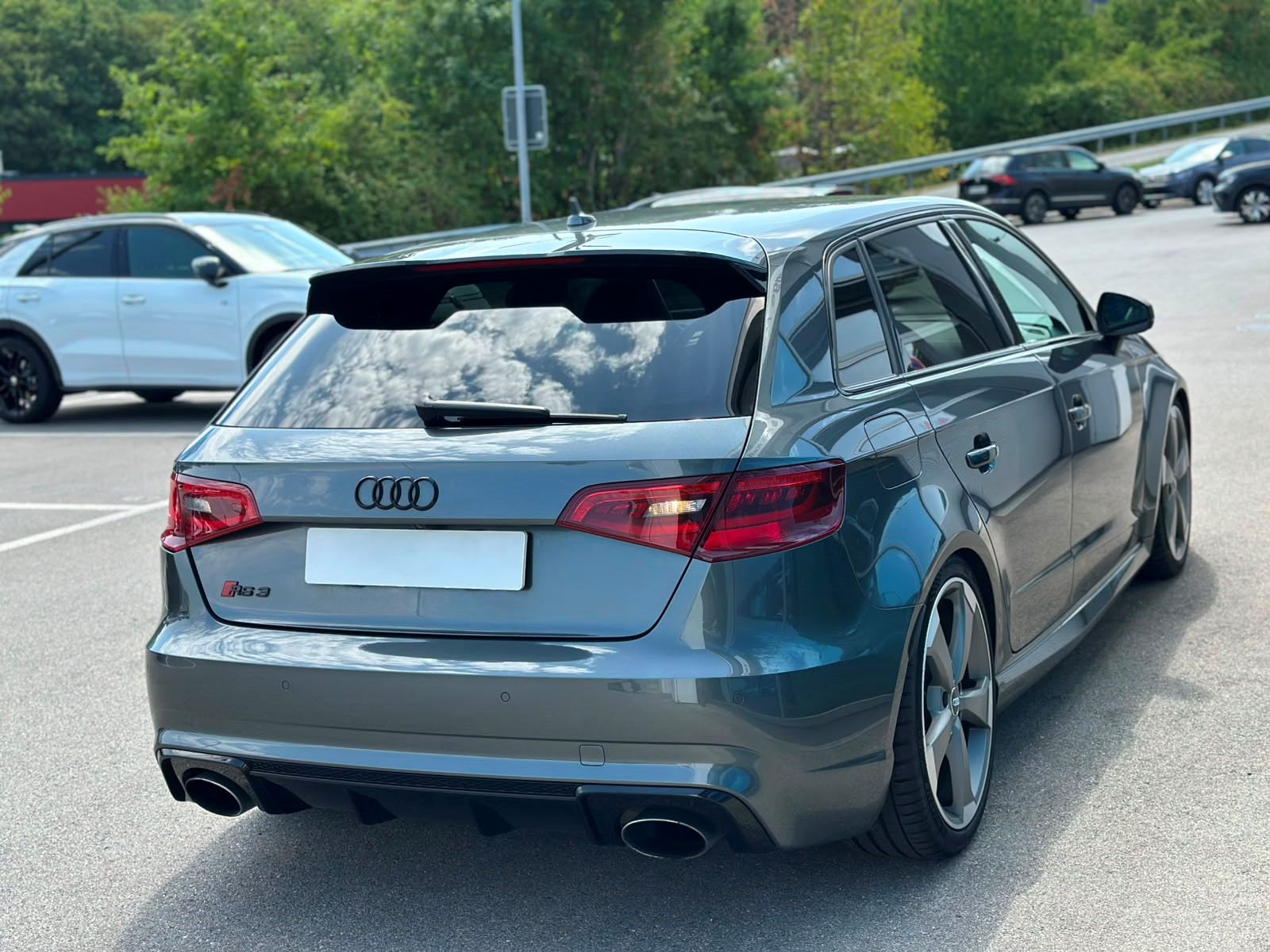 AUDI RS3 2.5 TFSI quattro S-tronic-image-4