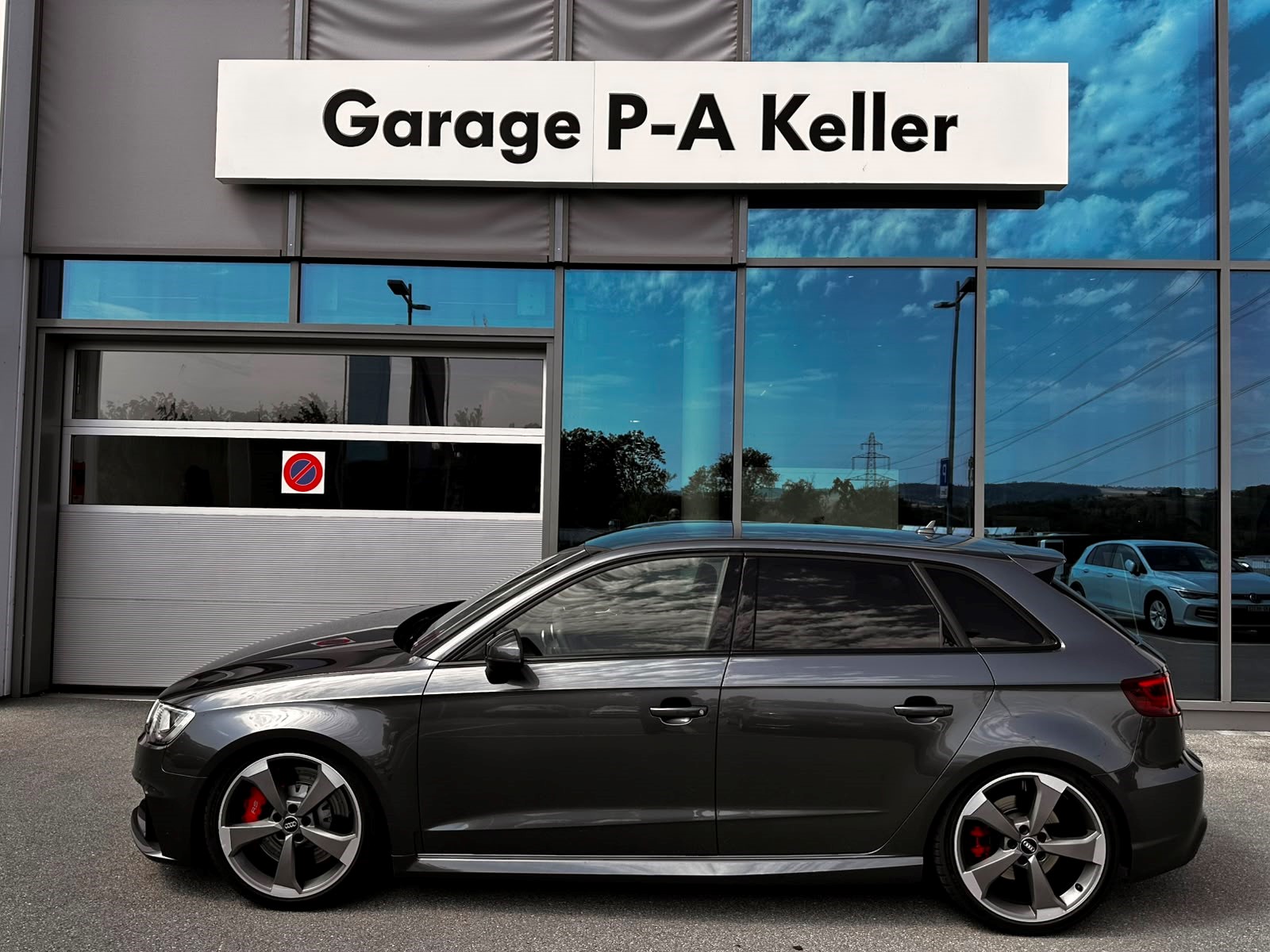 AUDI RS3 2.5 TFSI quattro S-tronic-image-0