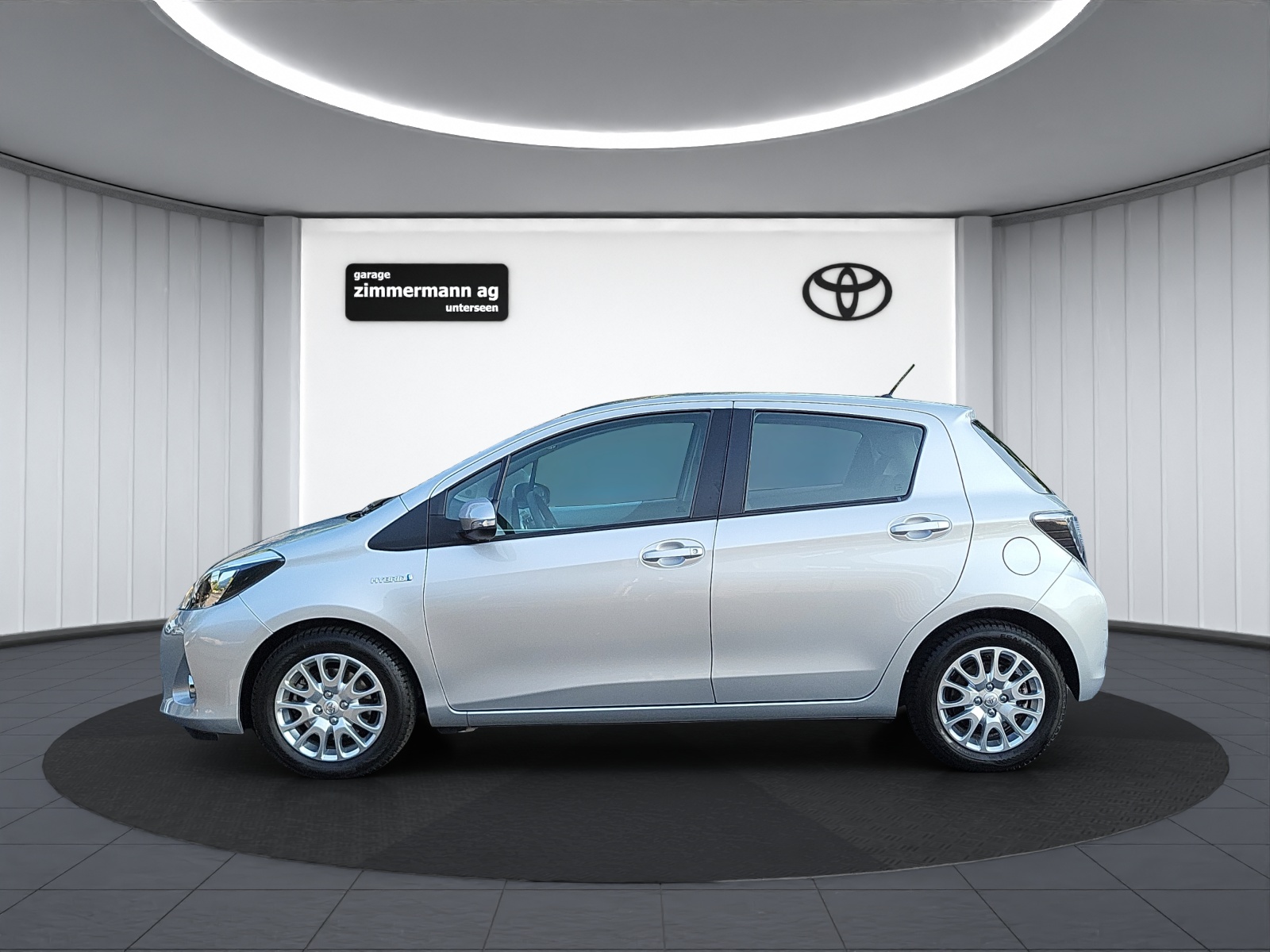 TOYOTA Yaris 1.5 VVT-i HSD Sol-image-10