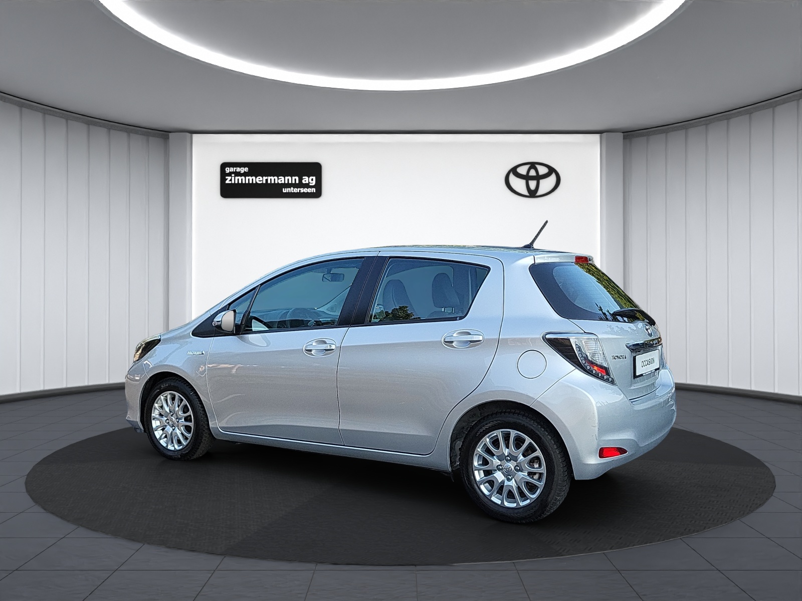 TOYOTA Yaris 1.5 VVT-i HSD Sol-image-9