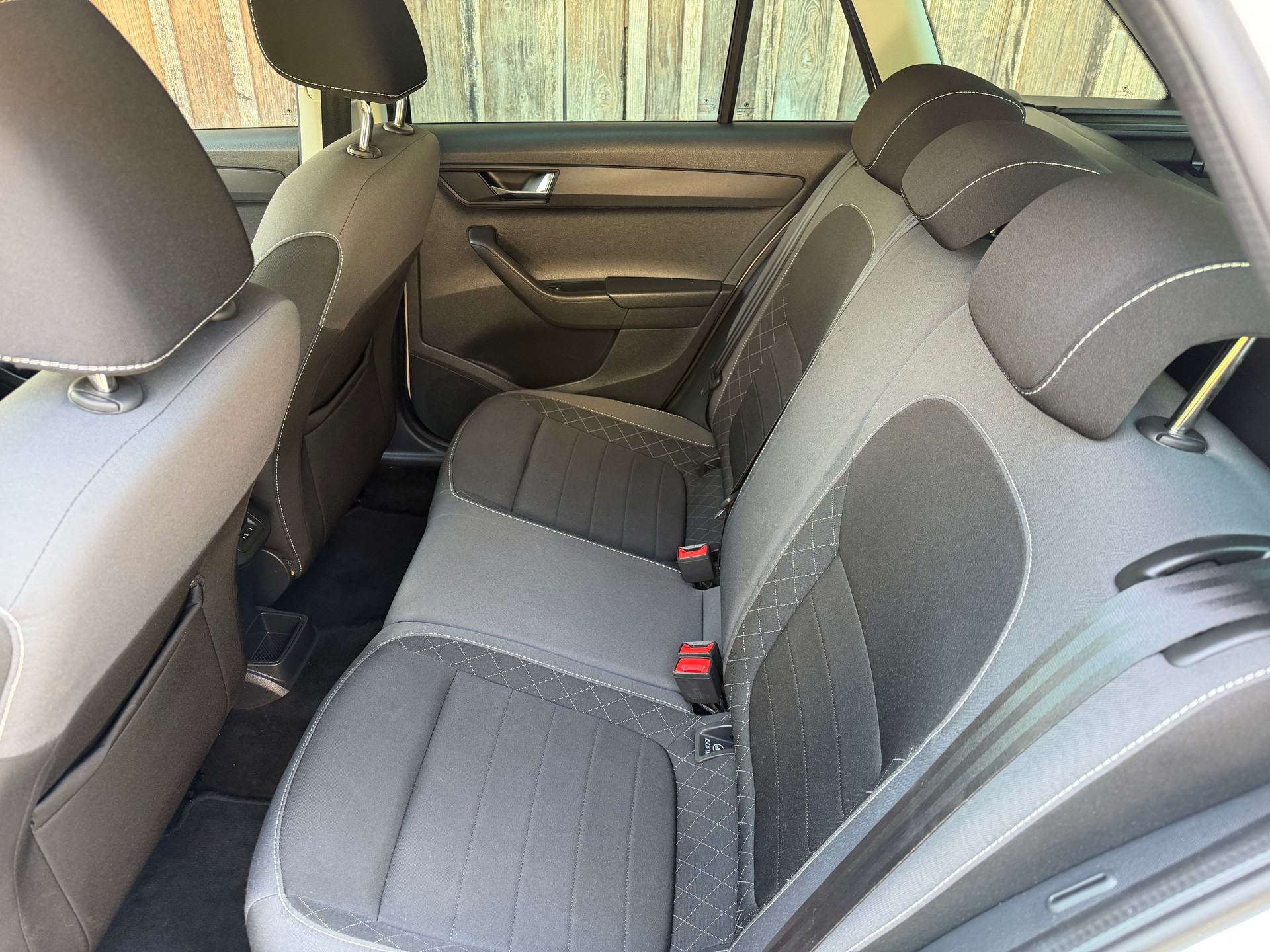 SKODA Fabia Combi 1.0 TSI Ambition DSG-image-6