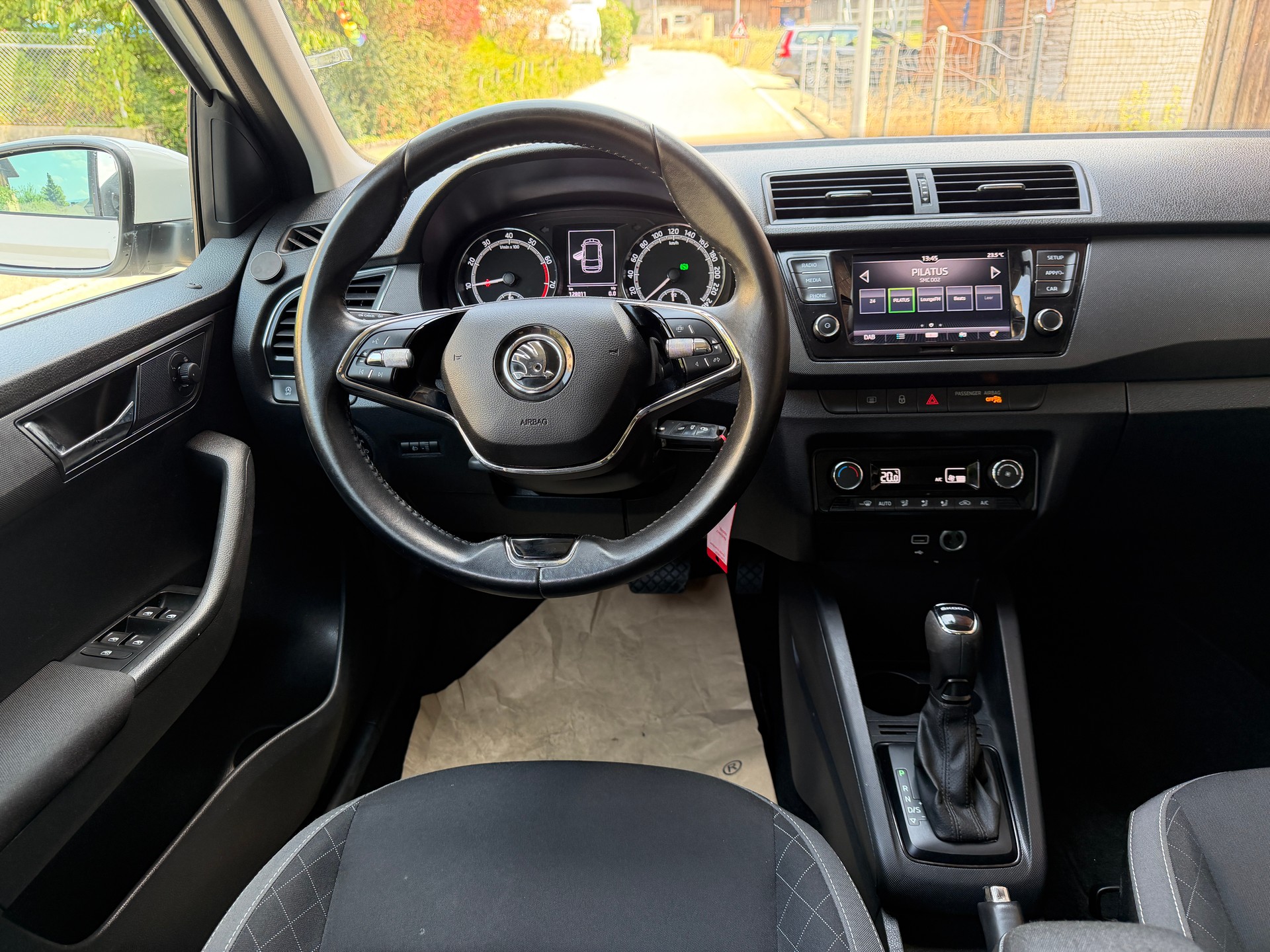 SKODA Fabia Combi 1.0 TSI Ambition DSG-image-7