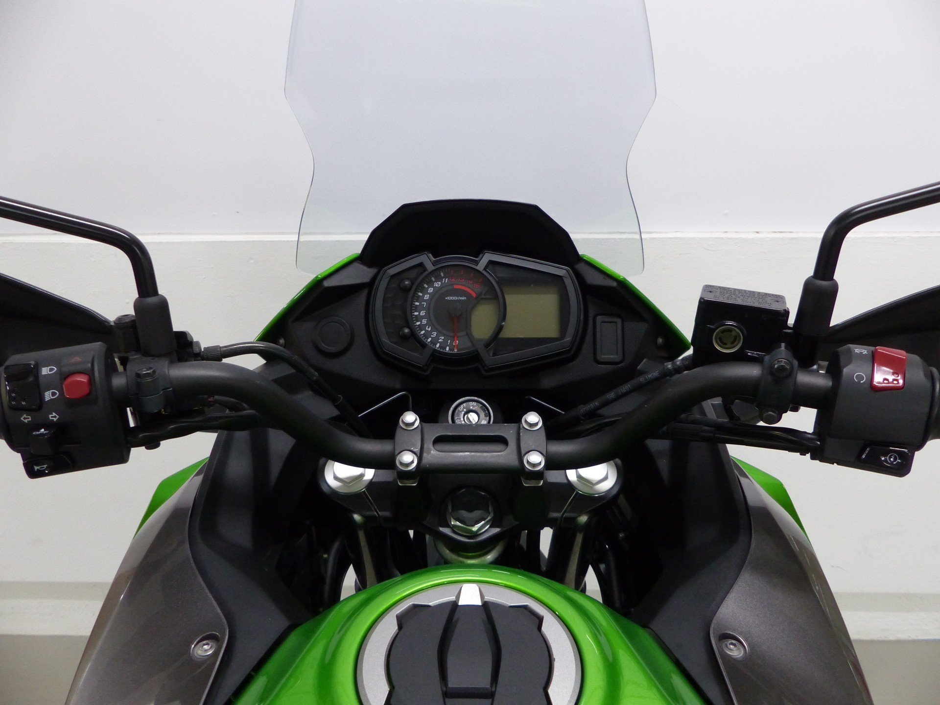 KAWASAKI Versys X 300 ABS mit Zubehör-image-13