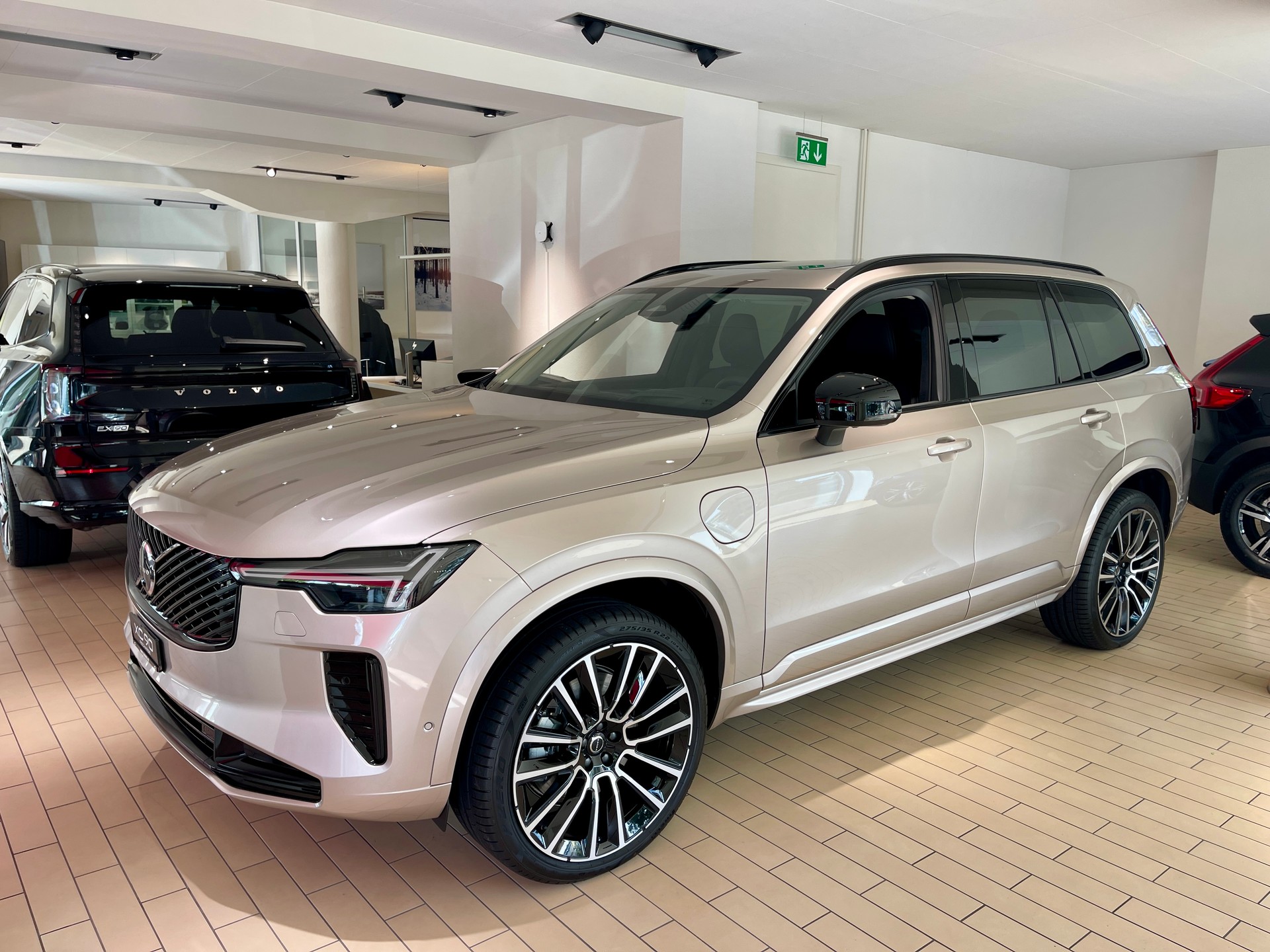 VOLVO XC90 2.0 T8 TE XCLUSIVE Edition Dark eAWD-image-0