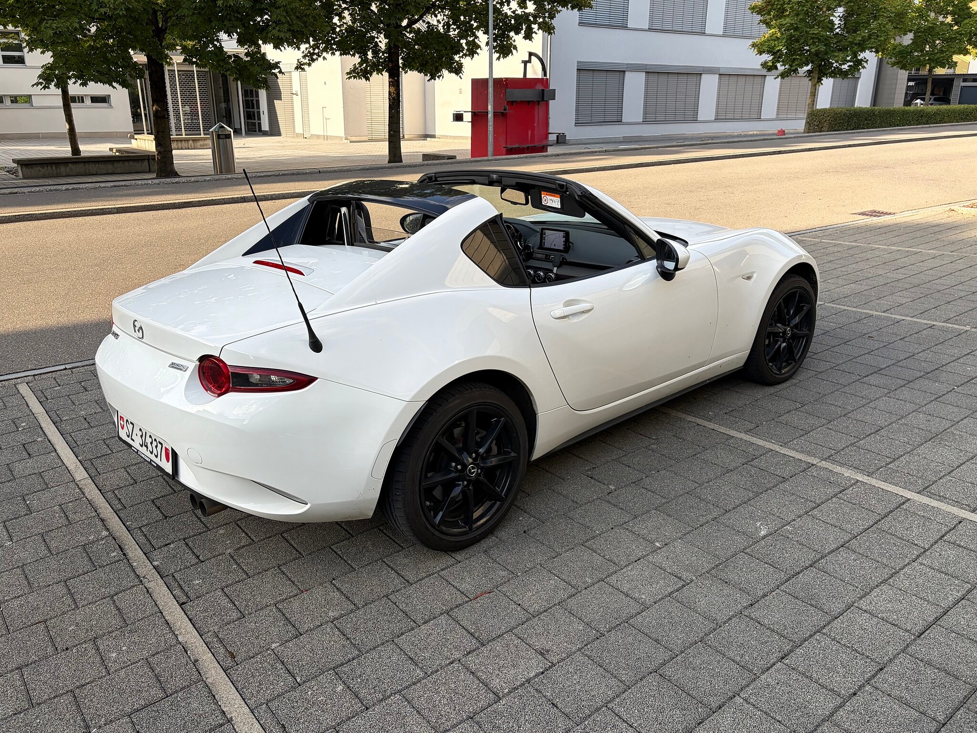 MAZDA 2.0 Revolution RF-image-9