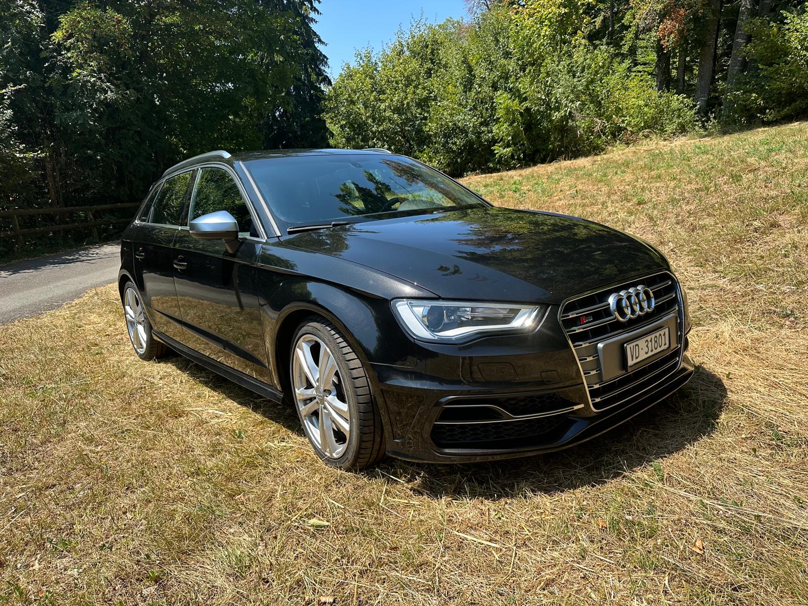 AUDI 2.0 T FSI quattro-image-0