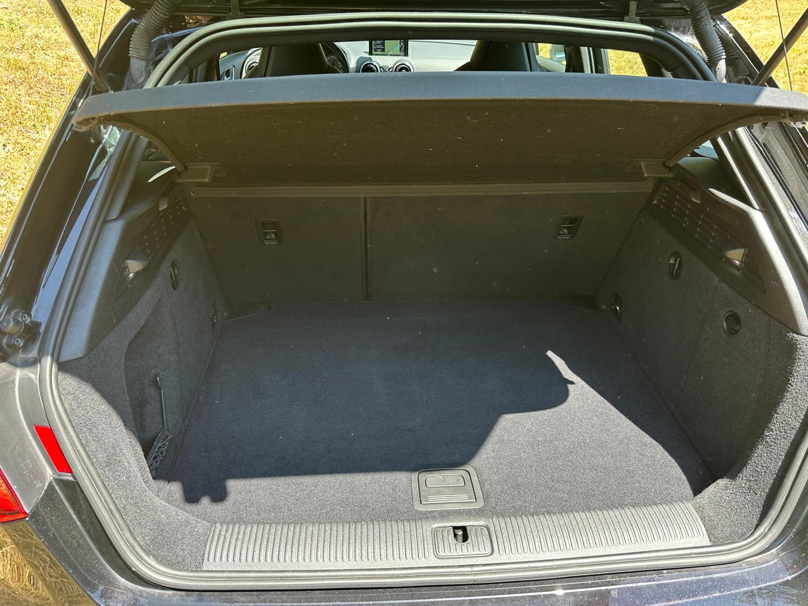 AUDI 2.0 T FSI quattro-image-8
