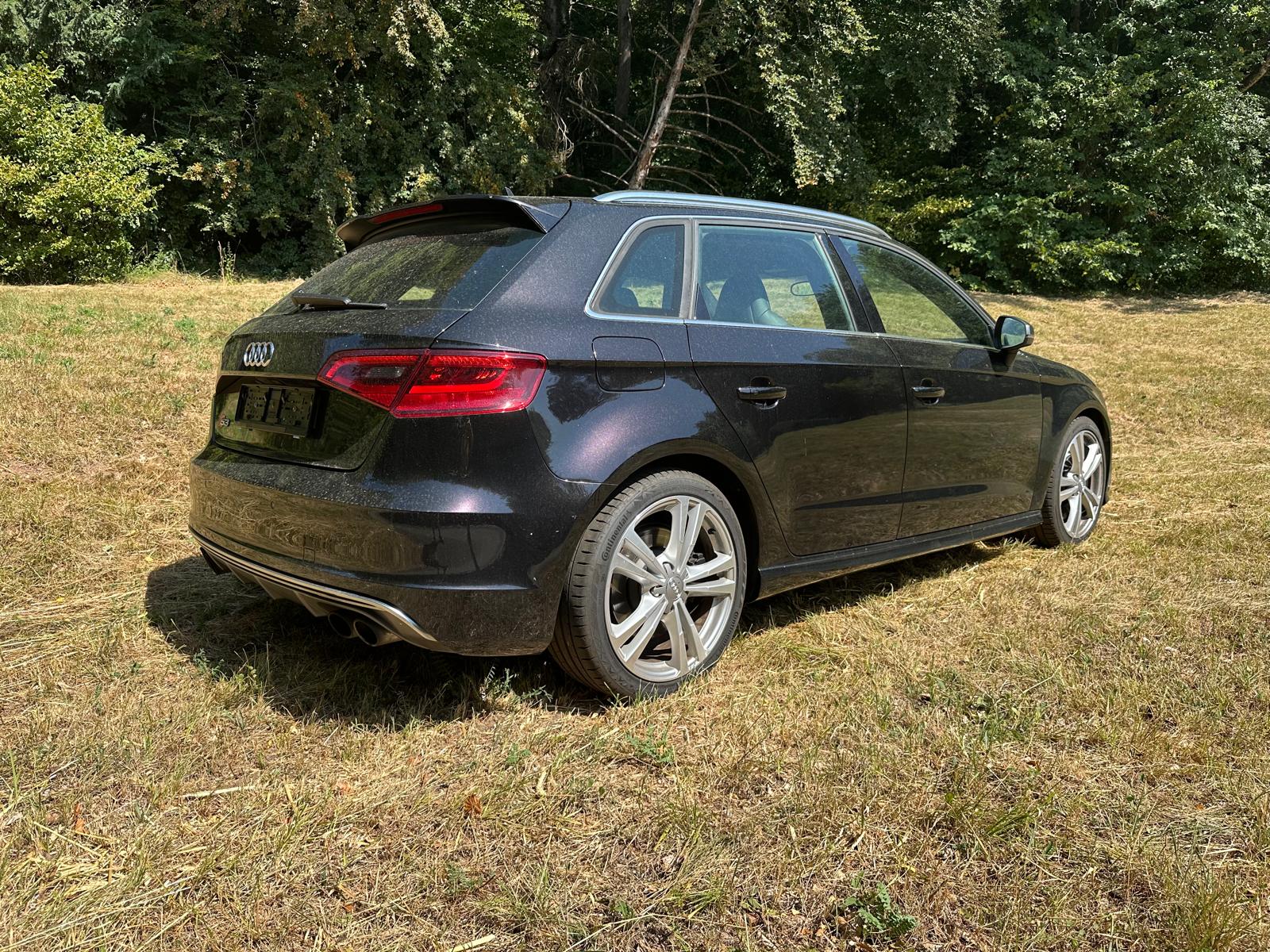 AUDI 2.0 T FSI quattro-image-2