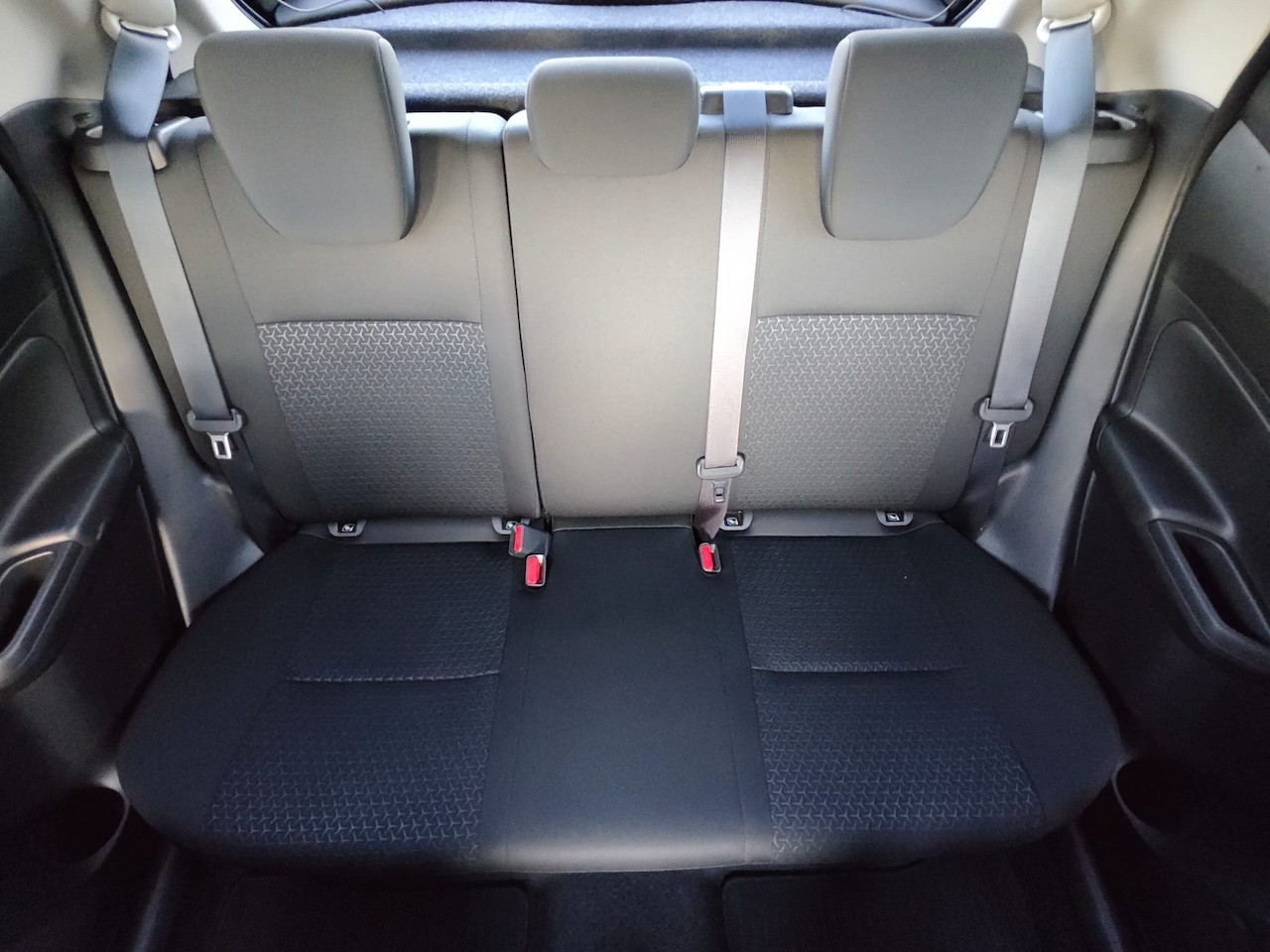 SUZUKI Swift 1.2 Compact + 4x4 Hybrid-image-25