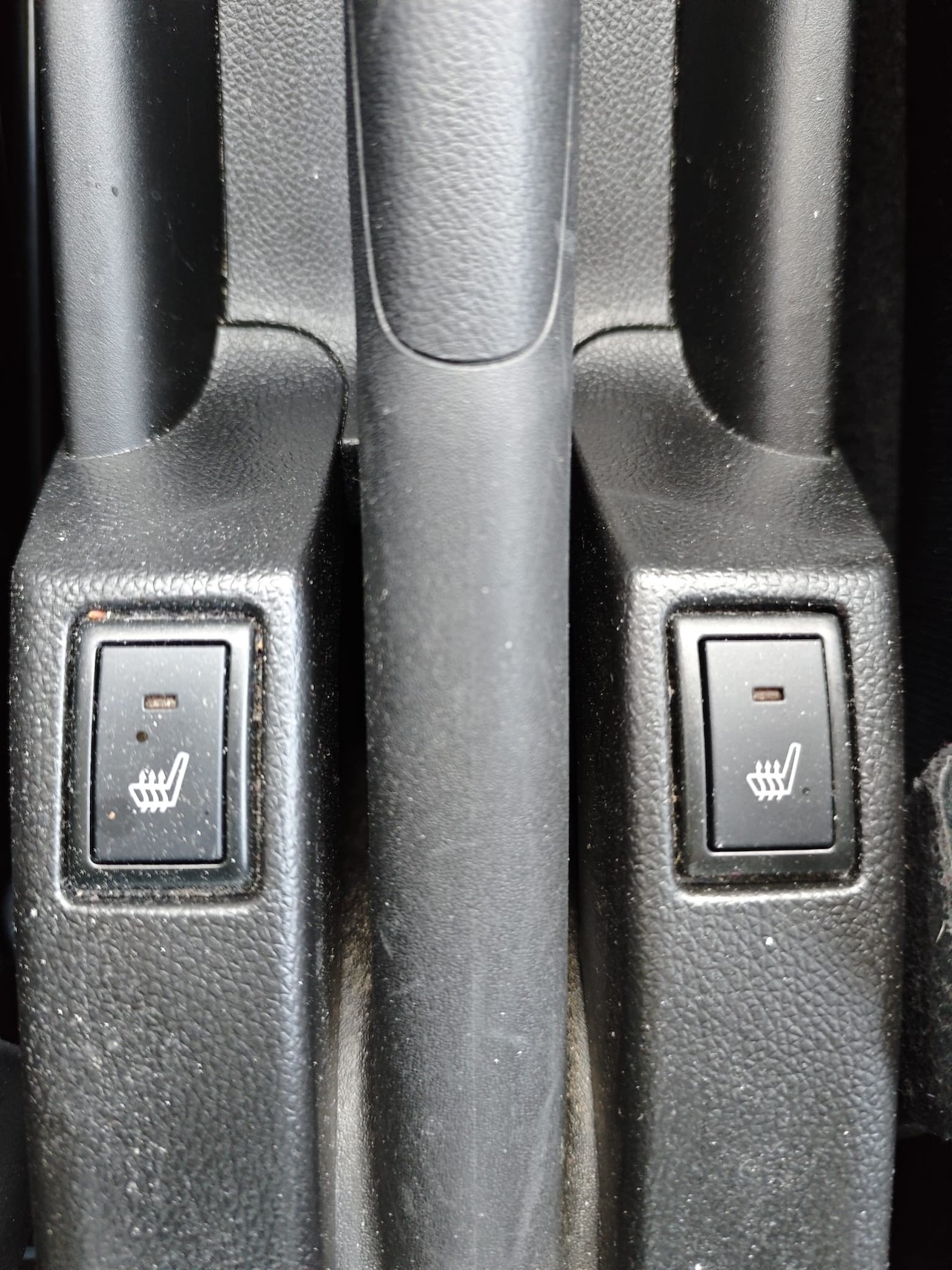 SUZUKI Swift 1.2 Compact + 4x4 Hybrid-image-16