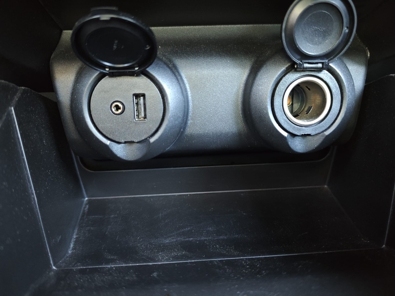 SUZUKI Swift 1.2 Compact + 4x4 Hybrid-image-18