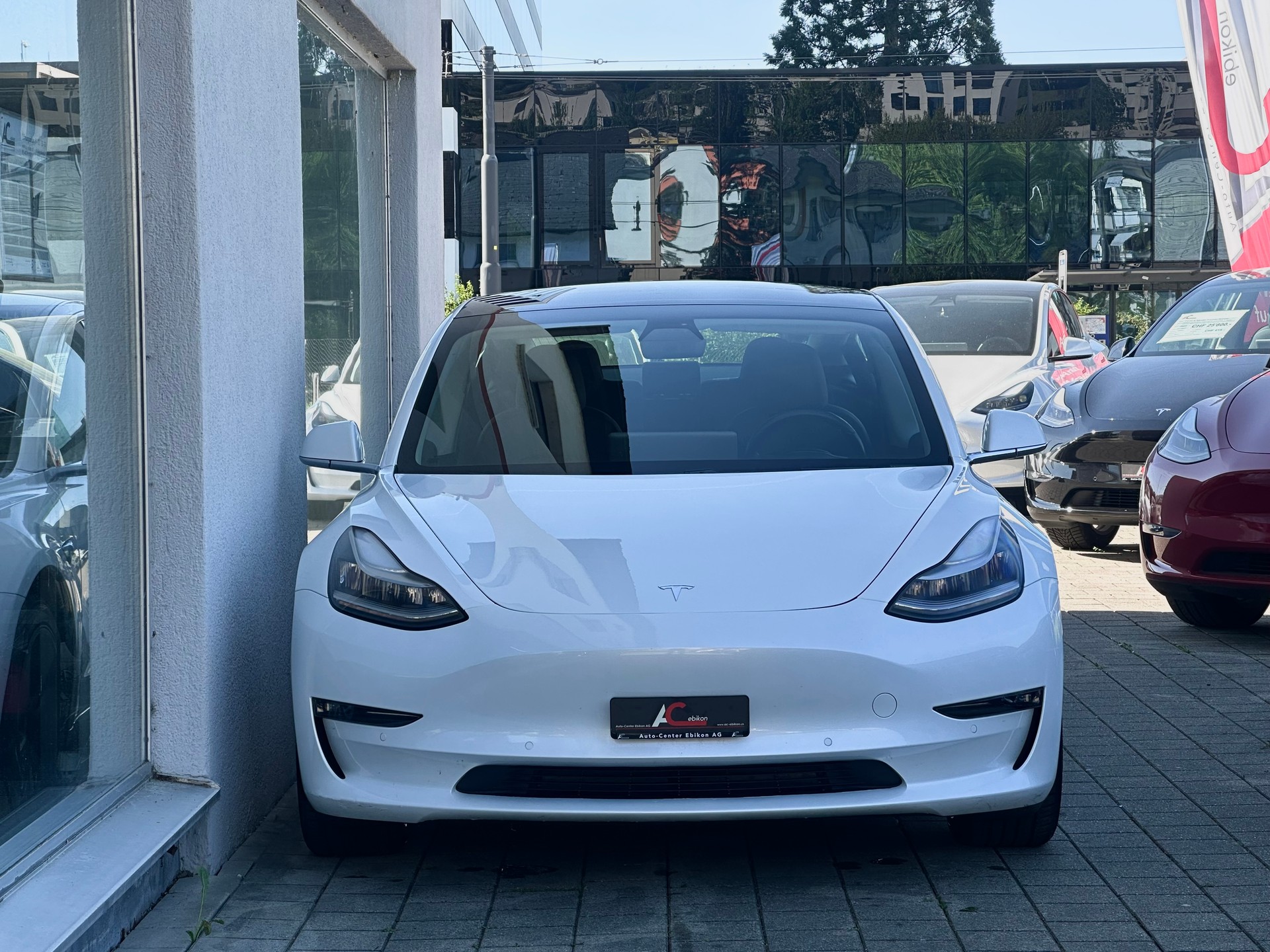 TESLA Model 3 Long Range Dual Motor AWD-image-3