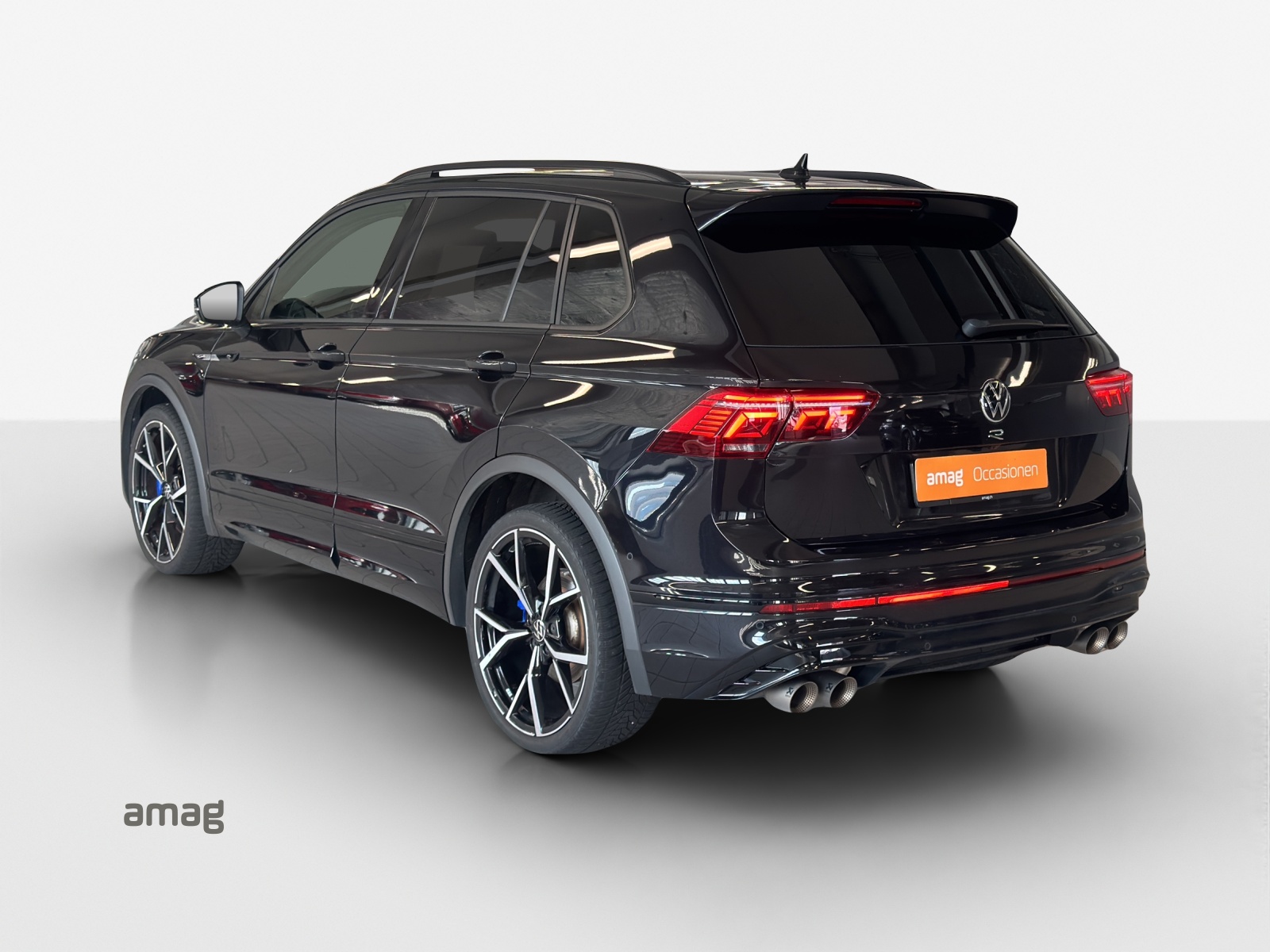 VW Tiguan 2.0TSI R 4Motion DSG-image-2
