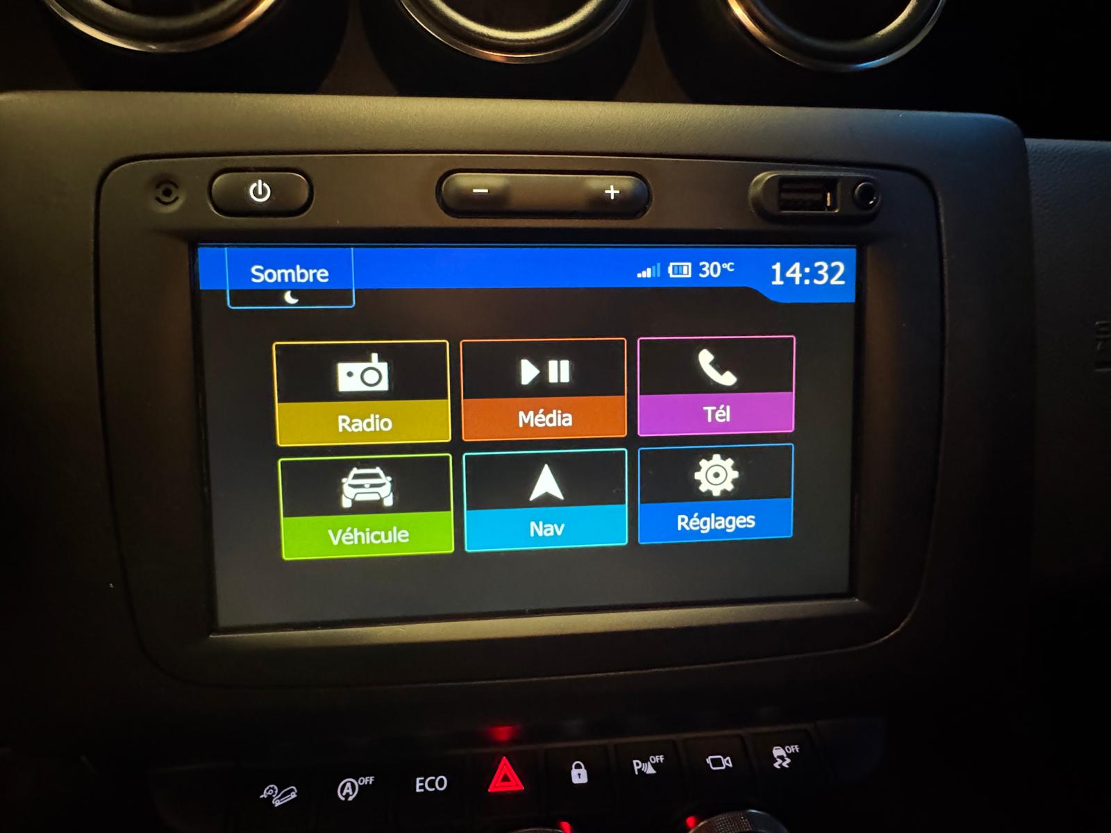 DACIA Duster TCe 150 Celebration 4x4-image-21