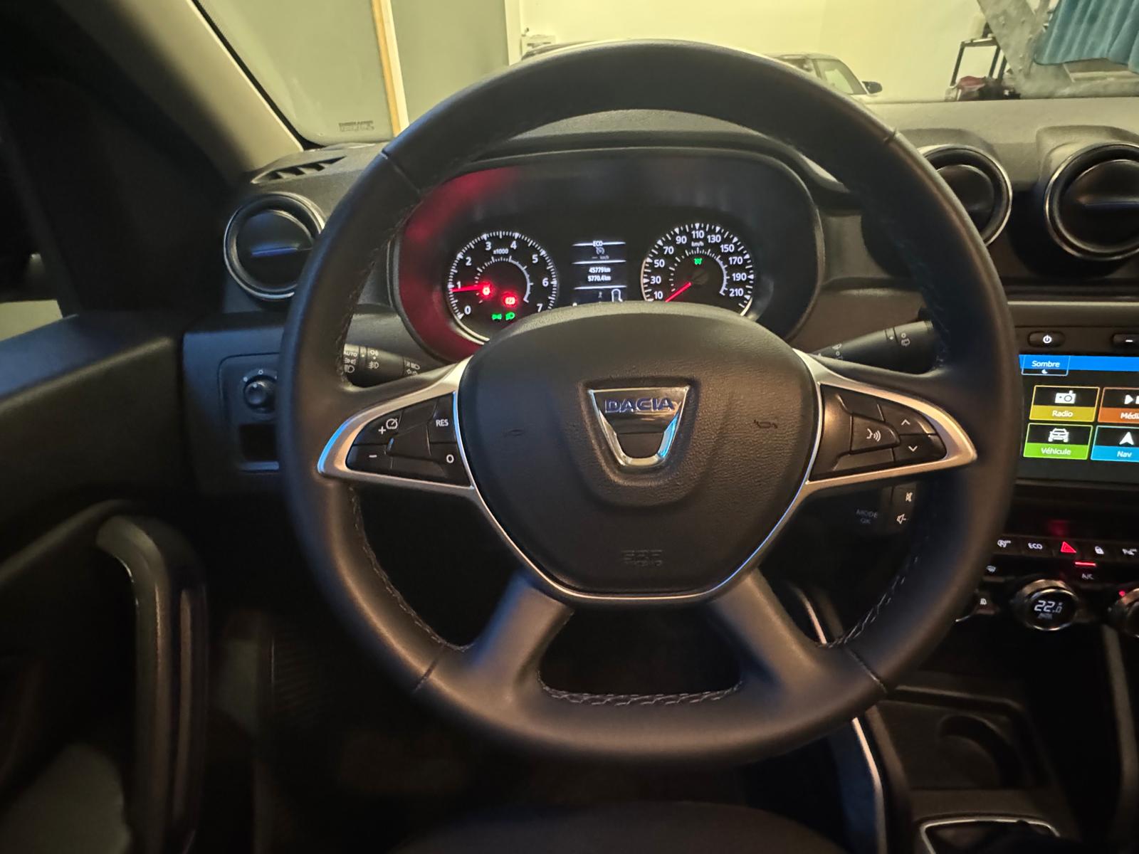 DACIA Duster TCe 150 Celebration 4x4-image-17
