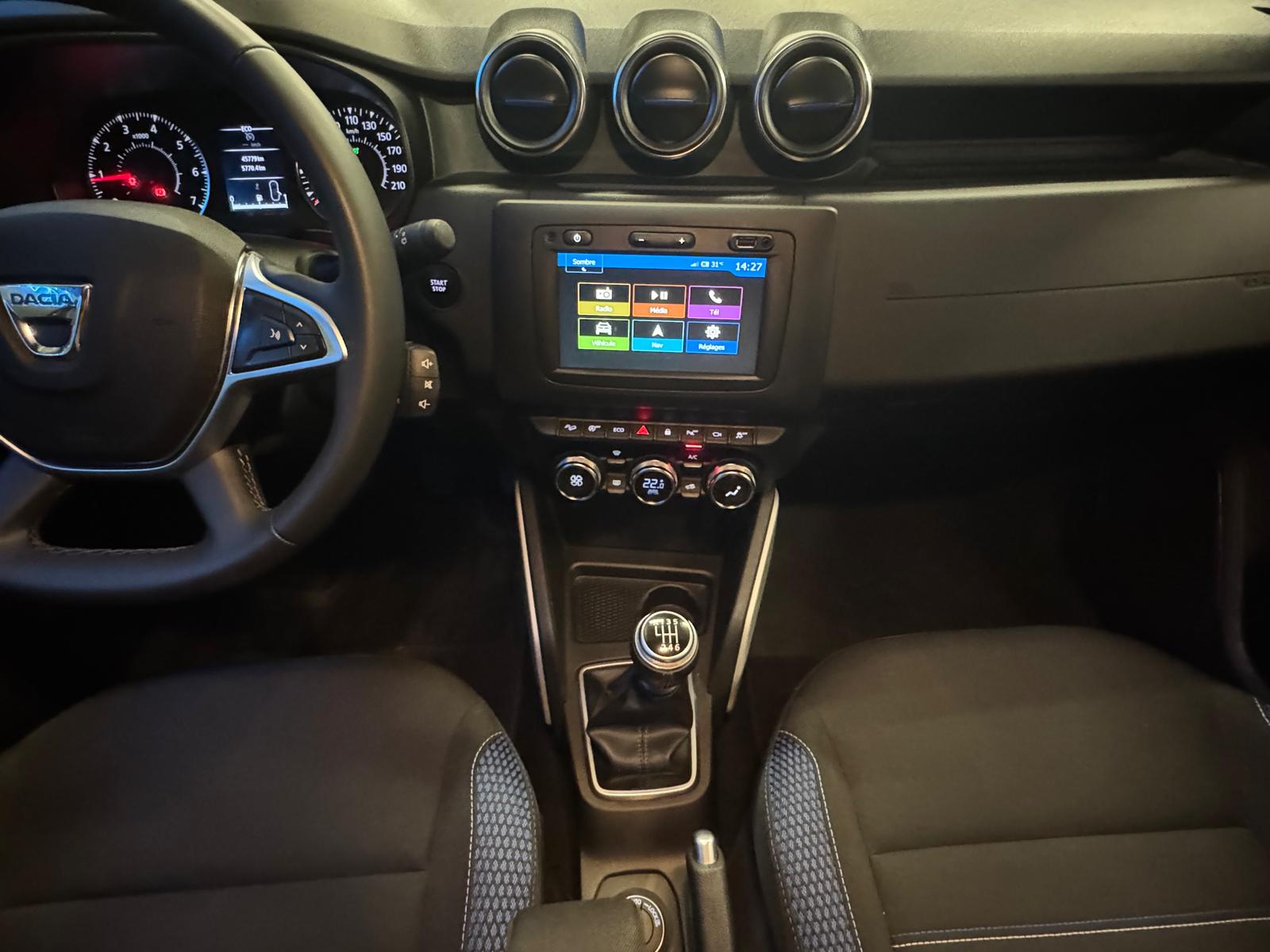 DACIA Duster TCe 150 Celebration 4x4-image-15