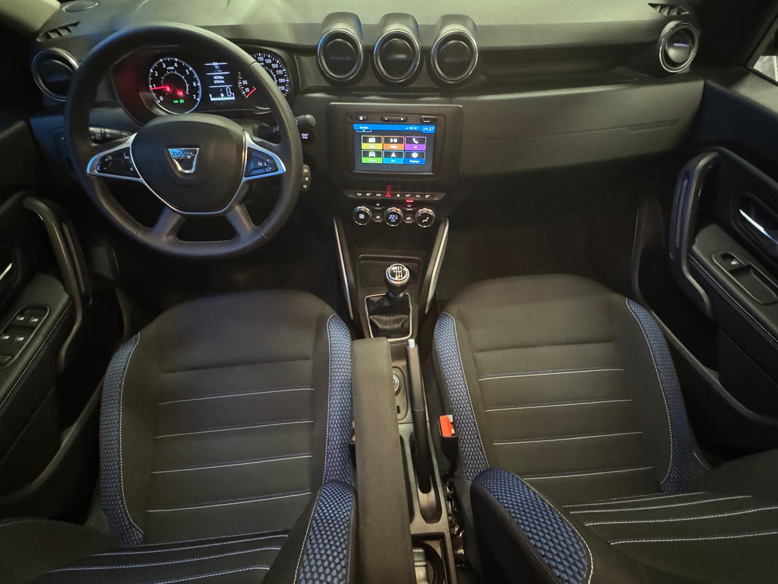 DACIA Duster TCe 150 Celebration 4x4-image-14