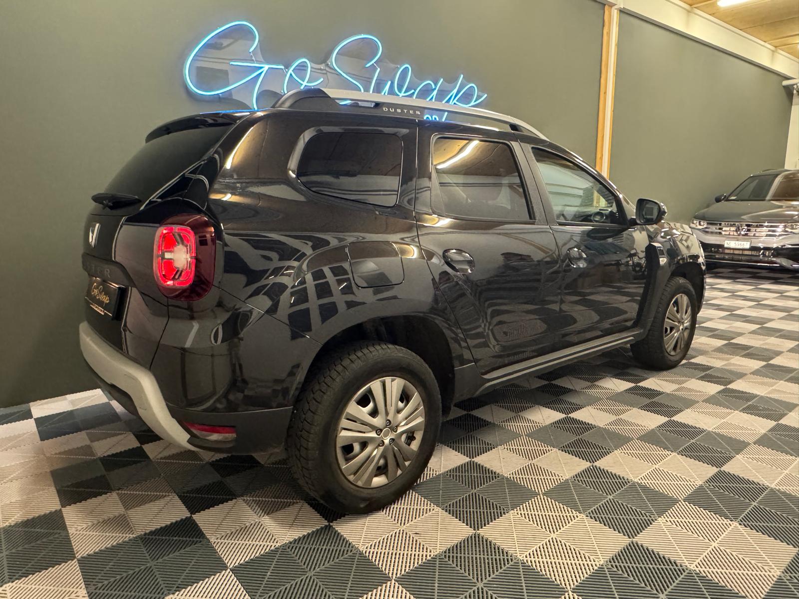DACIA Duster TCe 150 Celebration 4x4-image-5