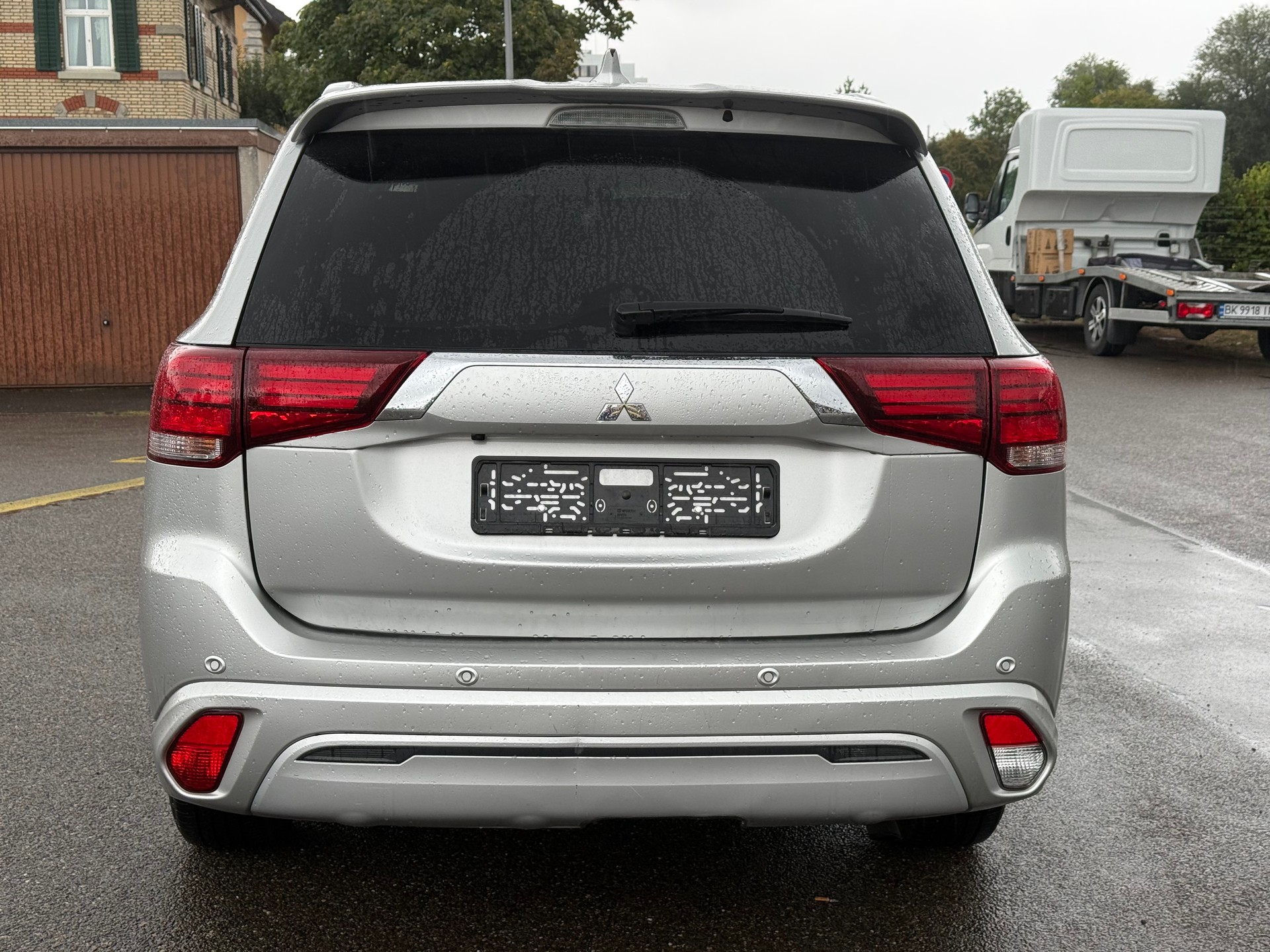 MITSUBISHI Outlander 2.4 PHEV Value 4WD Automatic-image-5