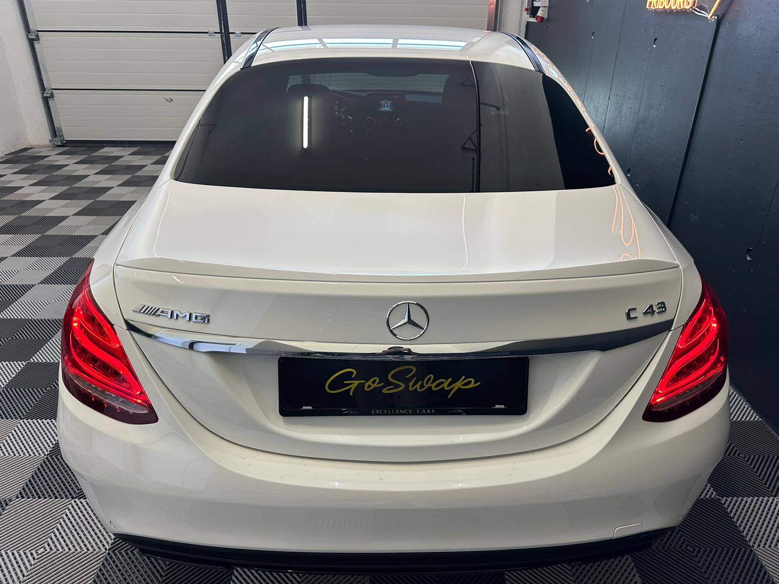 MERCEDES-BENZ C 43 AMG 4Matic 9G-Tronic-image-4