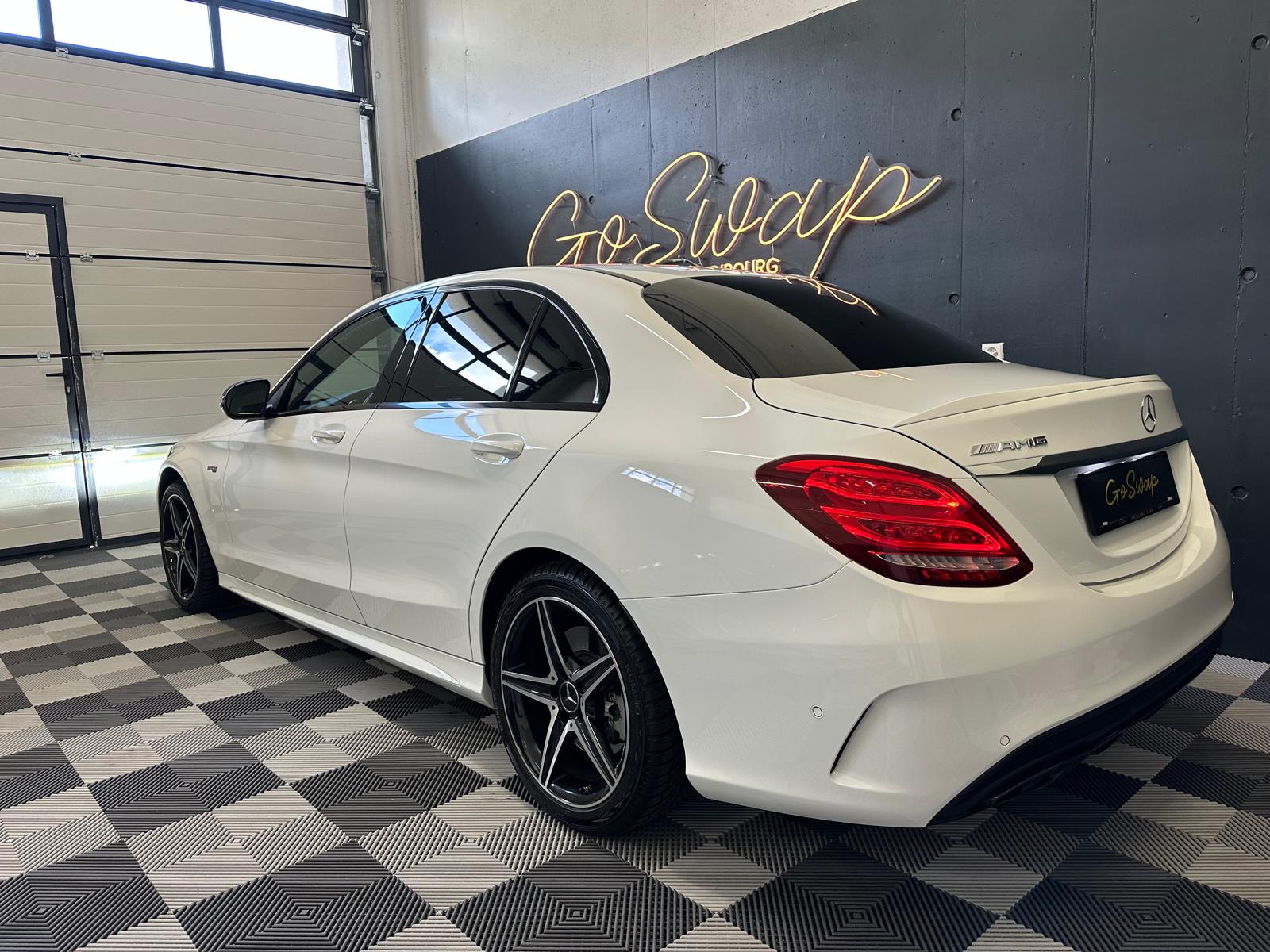 MERCEDES-BENZ C 43 AMG 4Matic 9G-Tronic-image-3