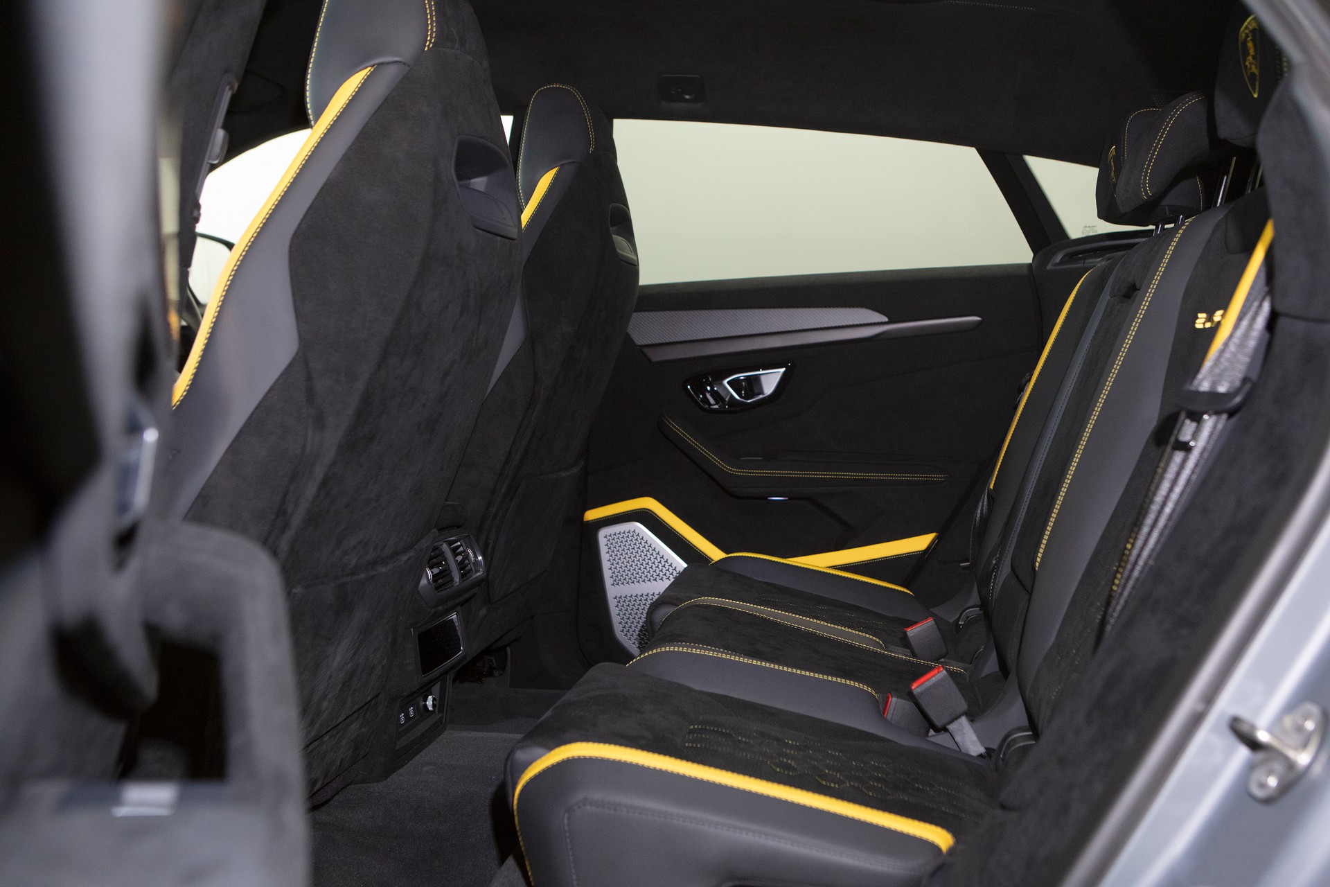 LAMBORGHINI Urus Performante-image-7