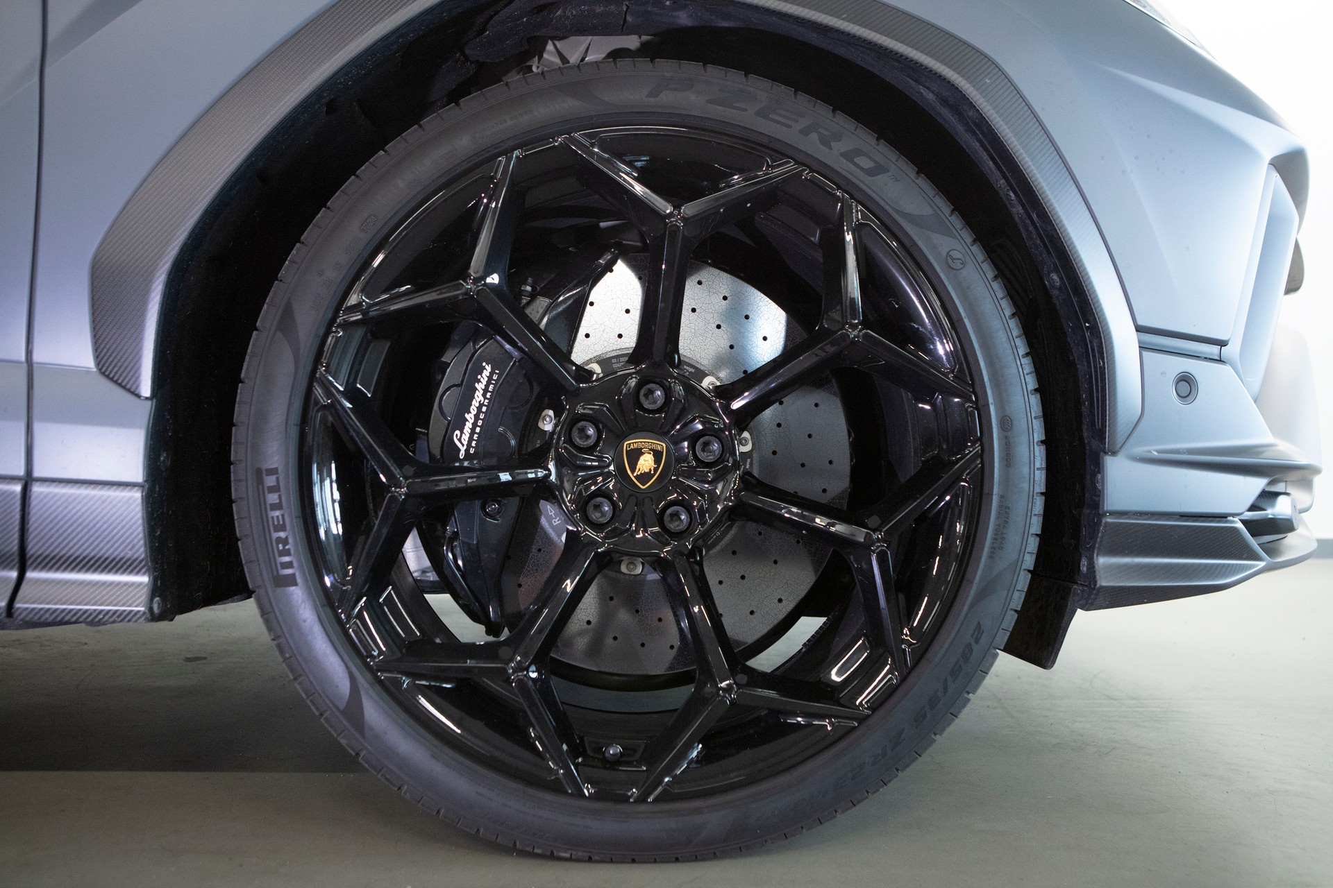 LAMBORGHINI Urus Performante-image-8