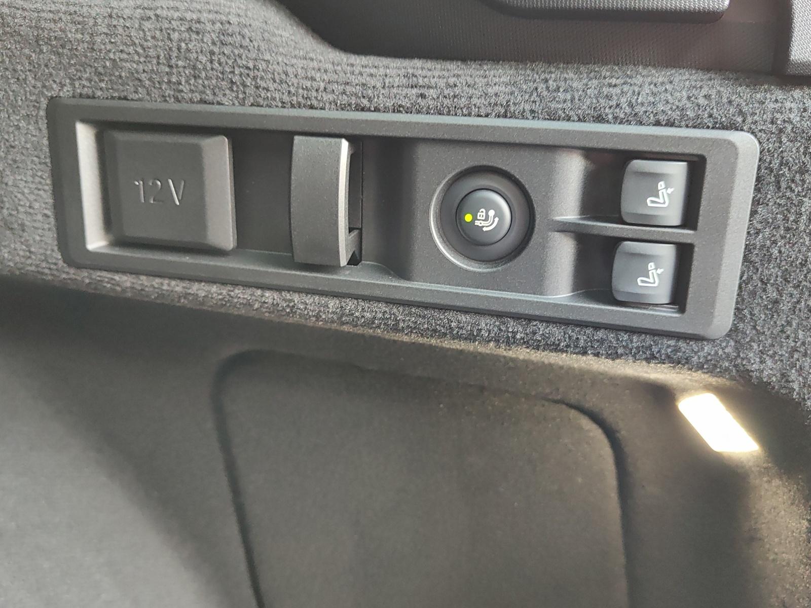 BMW M340i xDrive Touring-image-21