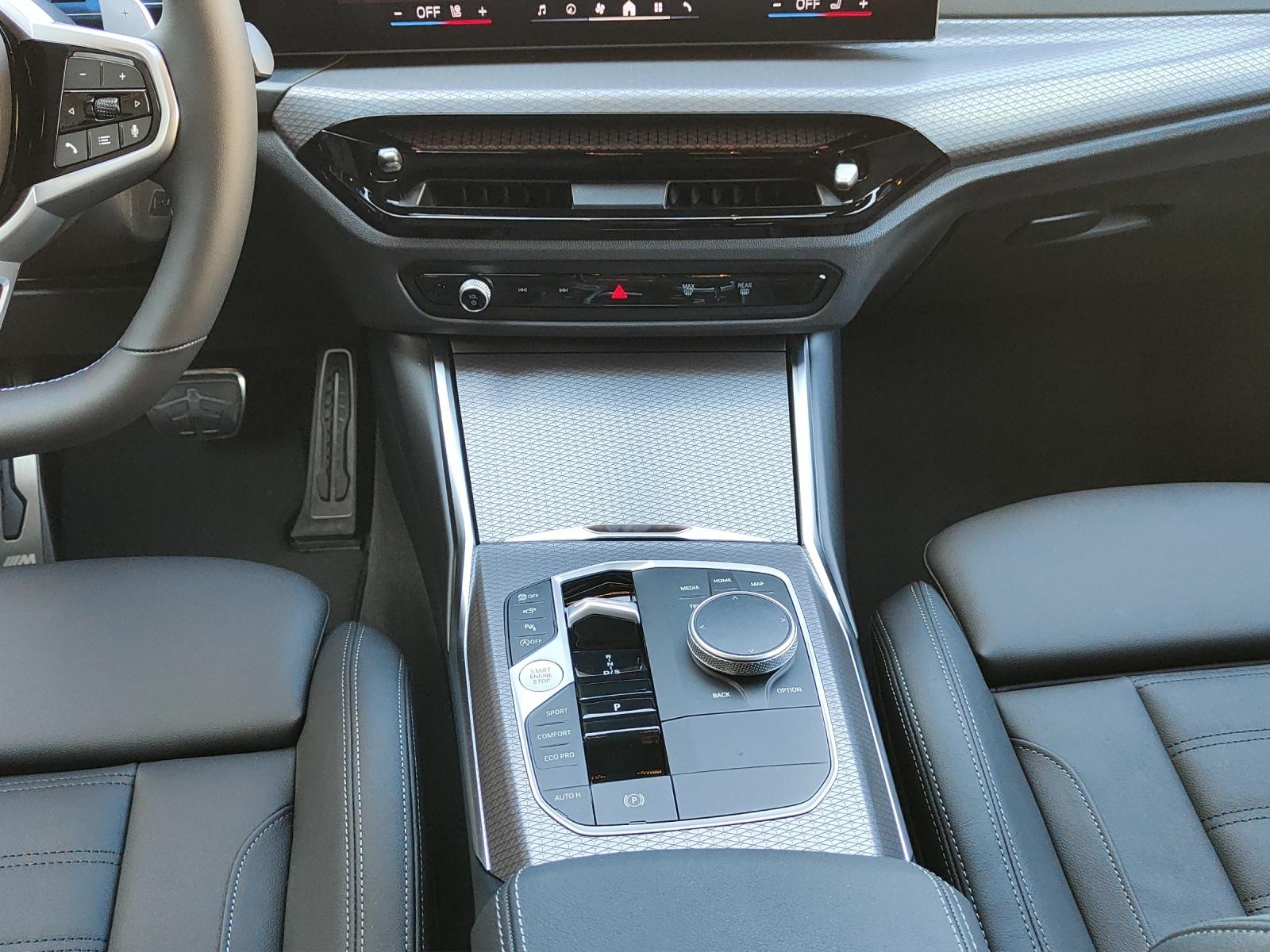 BMW M340i xDrive Touring-image-12