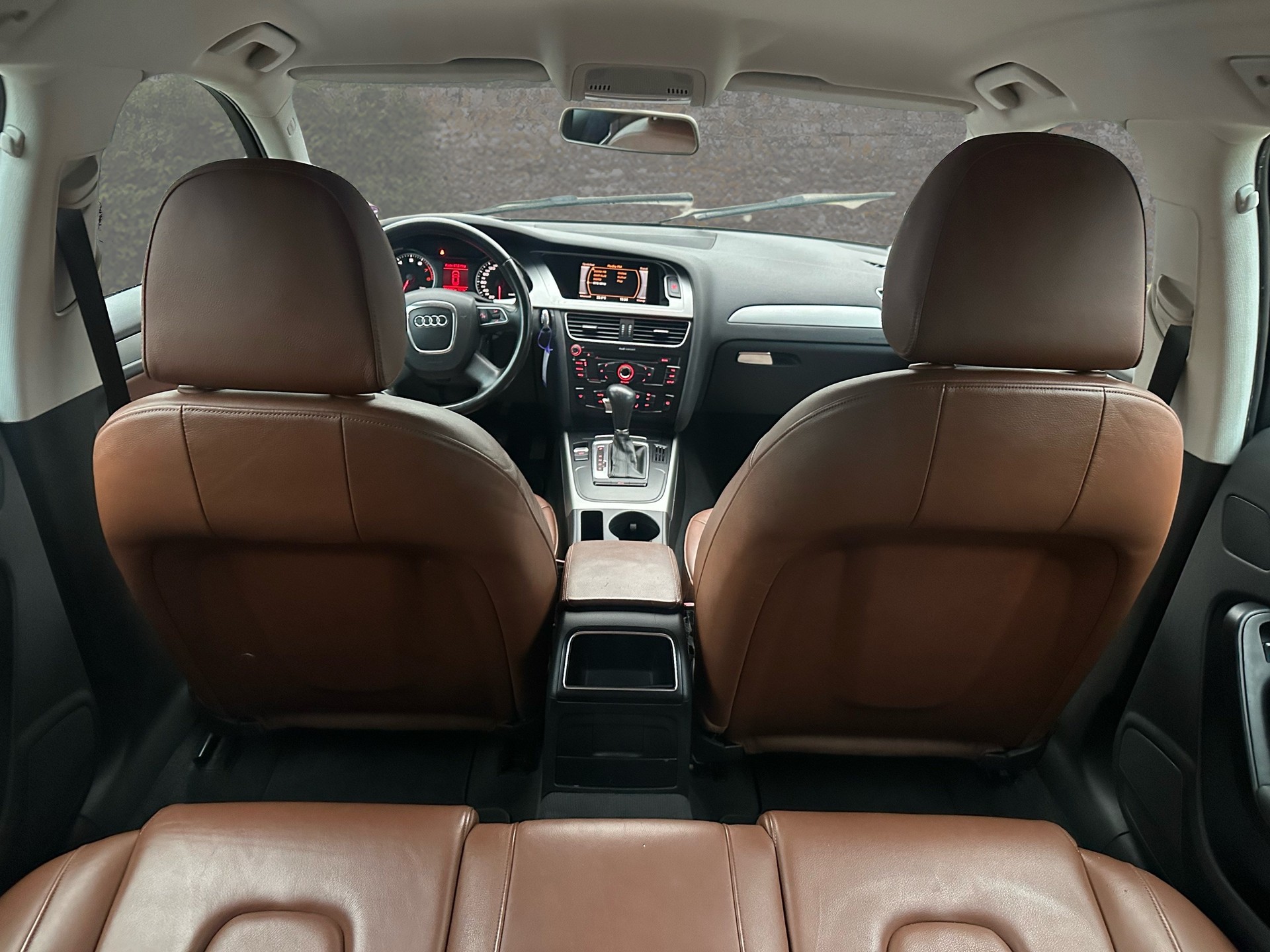 AUDI A4 Avant 2.0 TFSI multitronic-image-10
