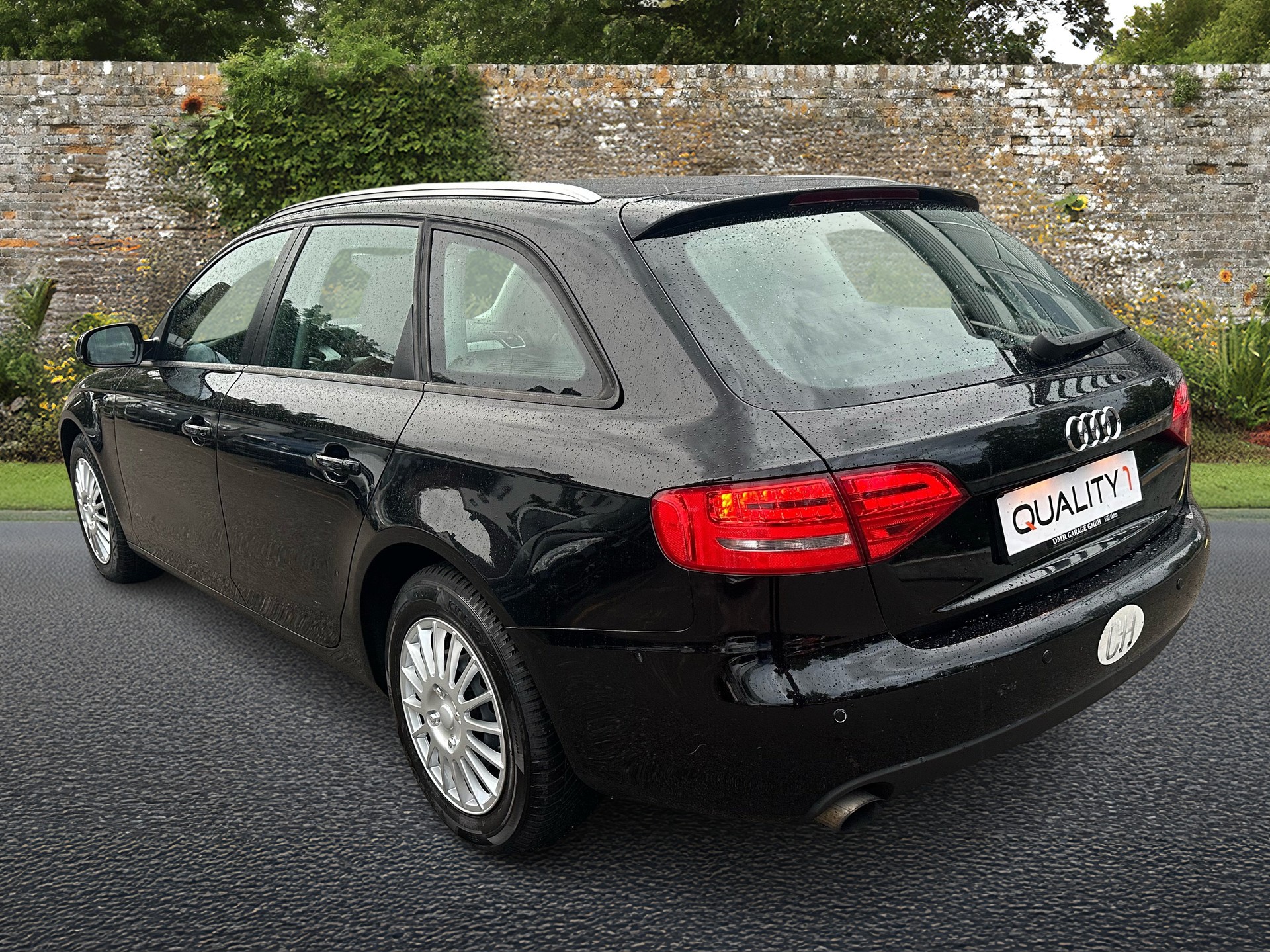 AUDI A4 Avant 2.0 TFSI multitronic-image-2