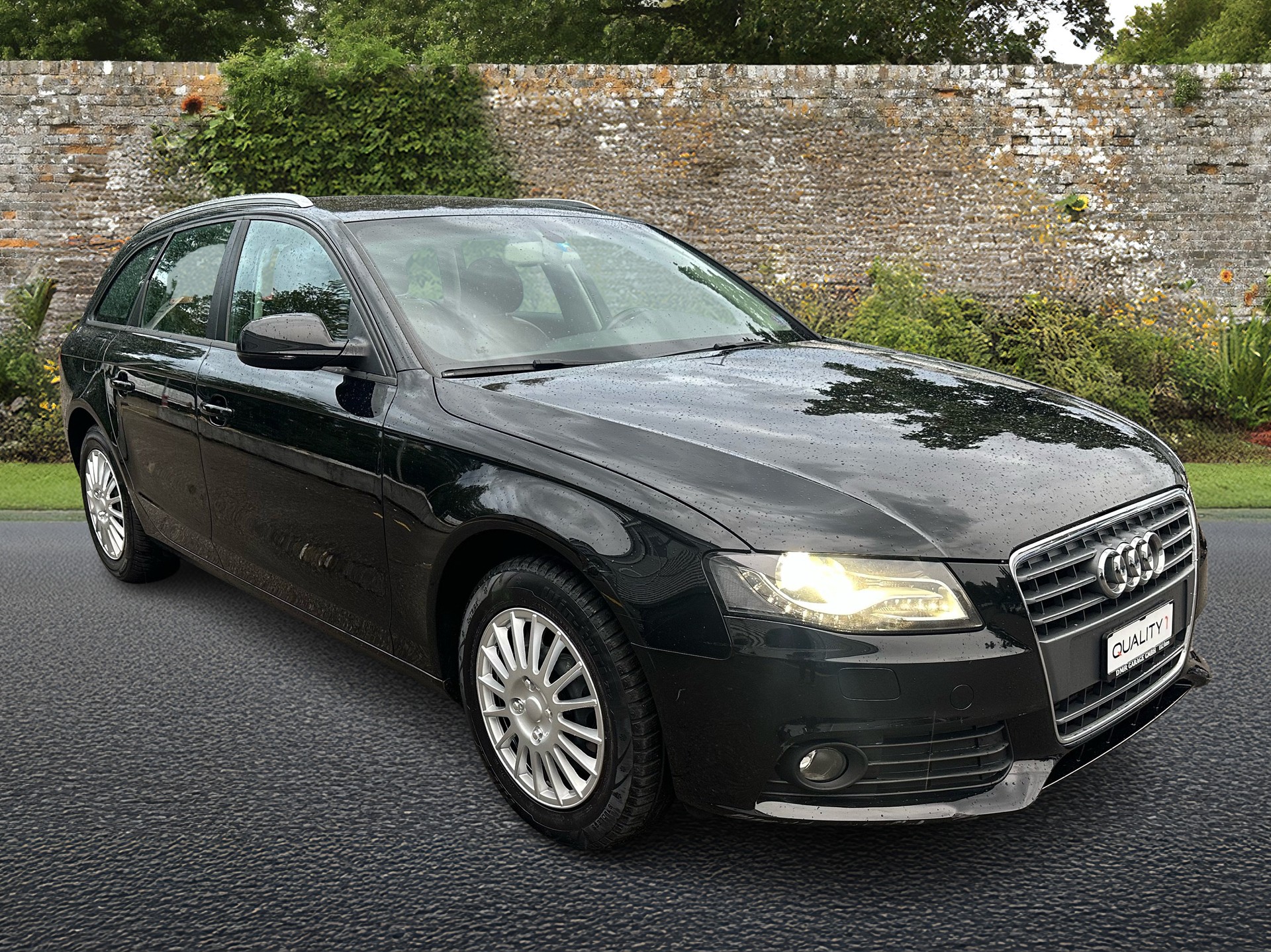 AUDI A4 Avant 2.0 TFSI multitronic-image-6