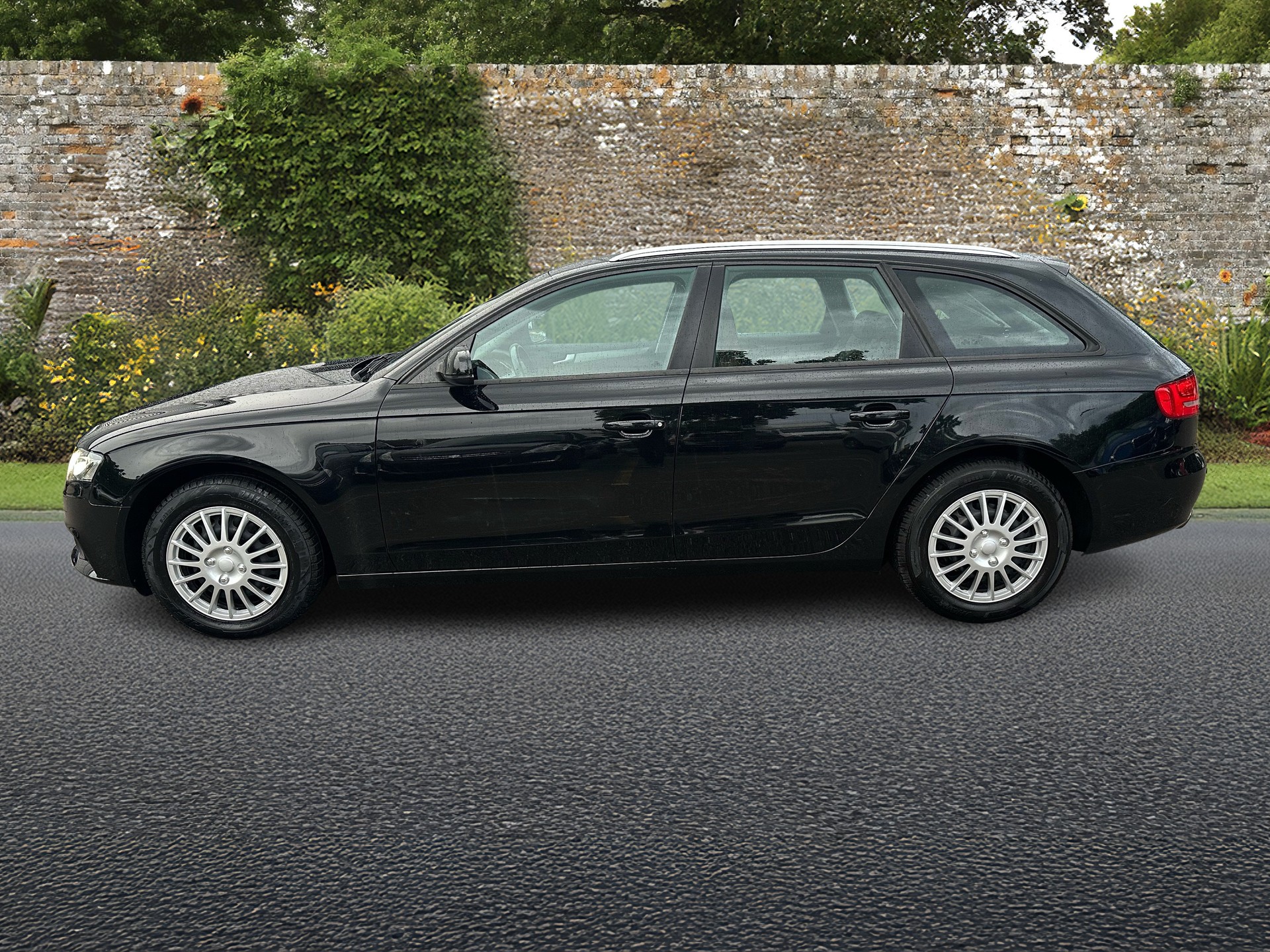 AUDI A4 Avant 2.0 TFSI multitronic-image-1